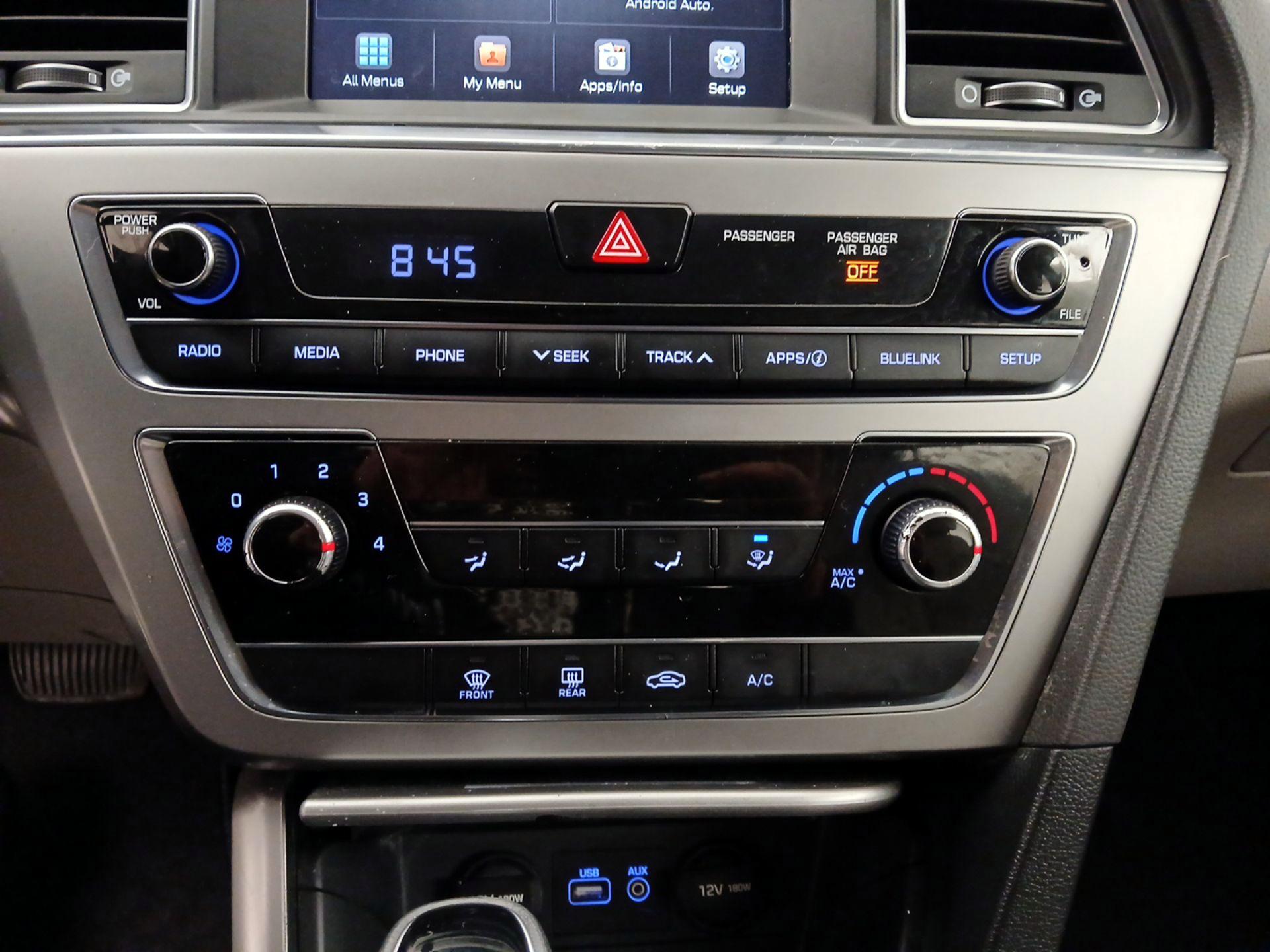 Thumbnail: 2016 Hyundai Sonata - 16