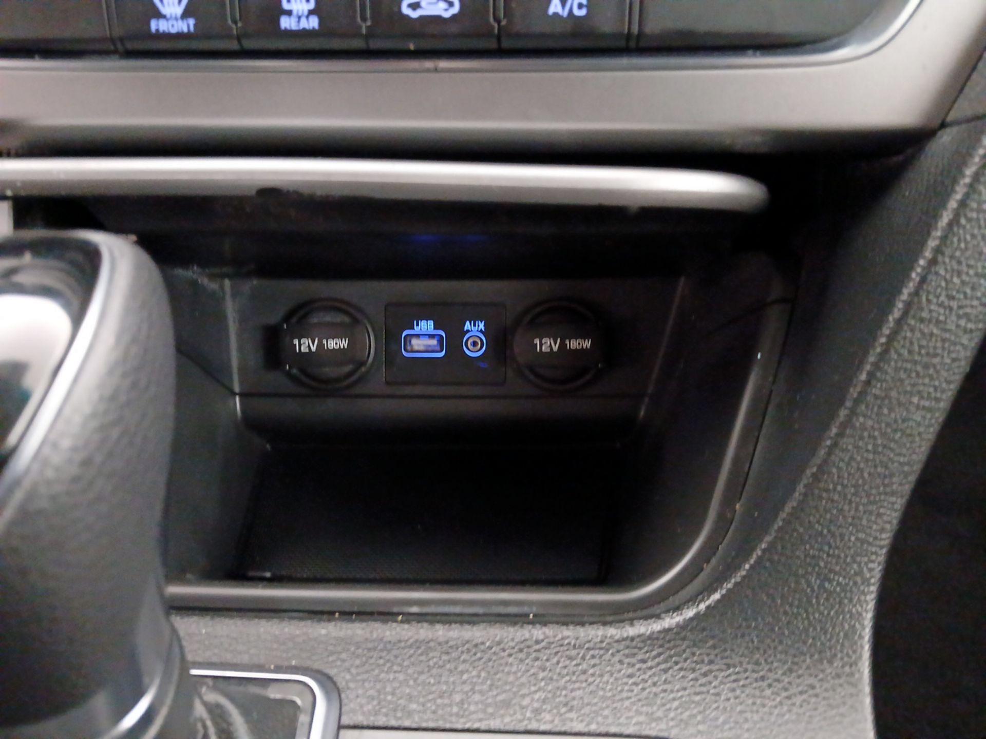 Thumbnail: 2016 Hyundai Sonata - 18