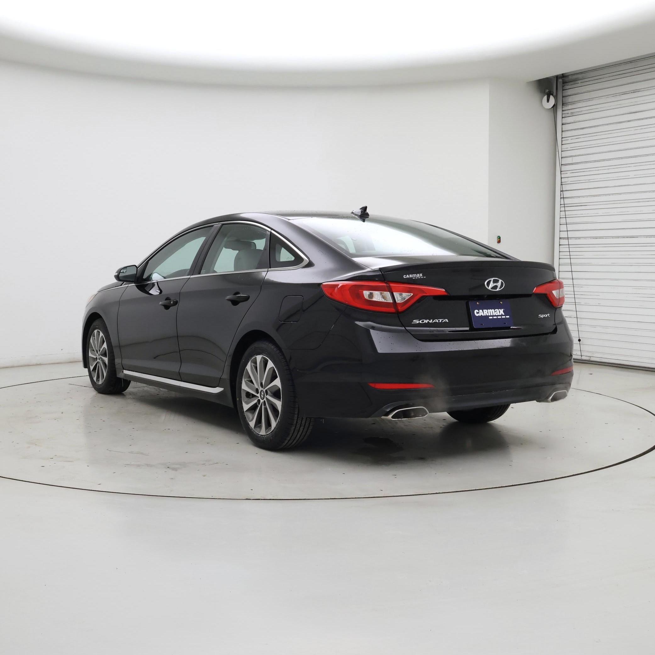 Thumbnail: 2016 Hyundai Sonata - 2