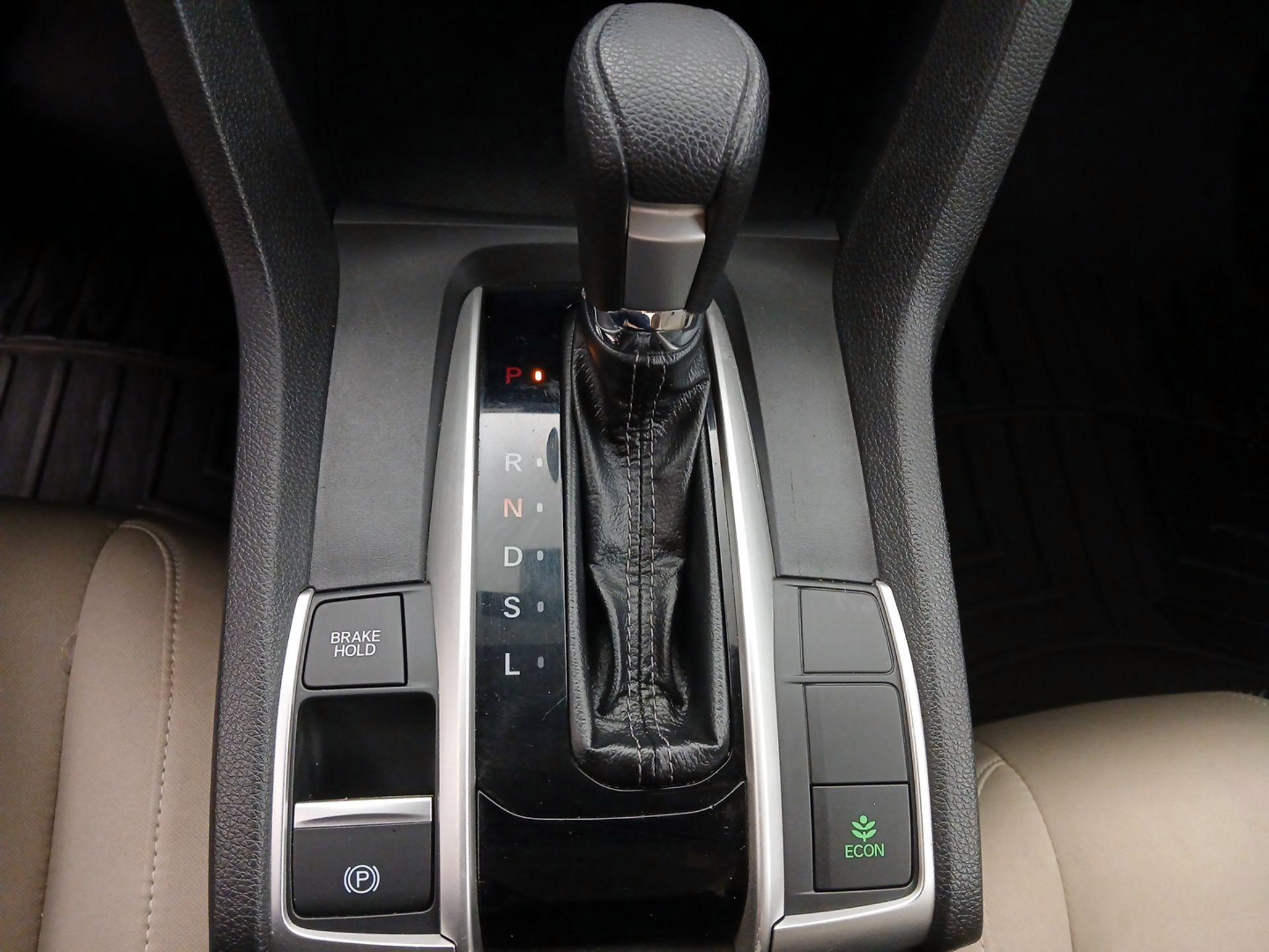 Thumbnail: 2016 Honda Civic - 17