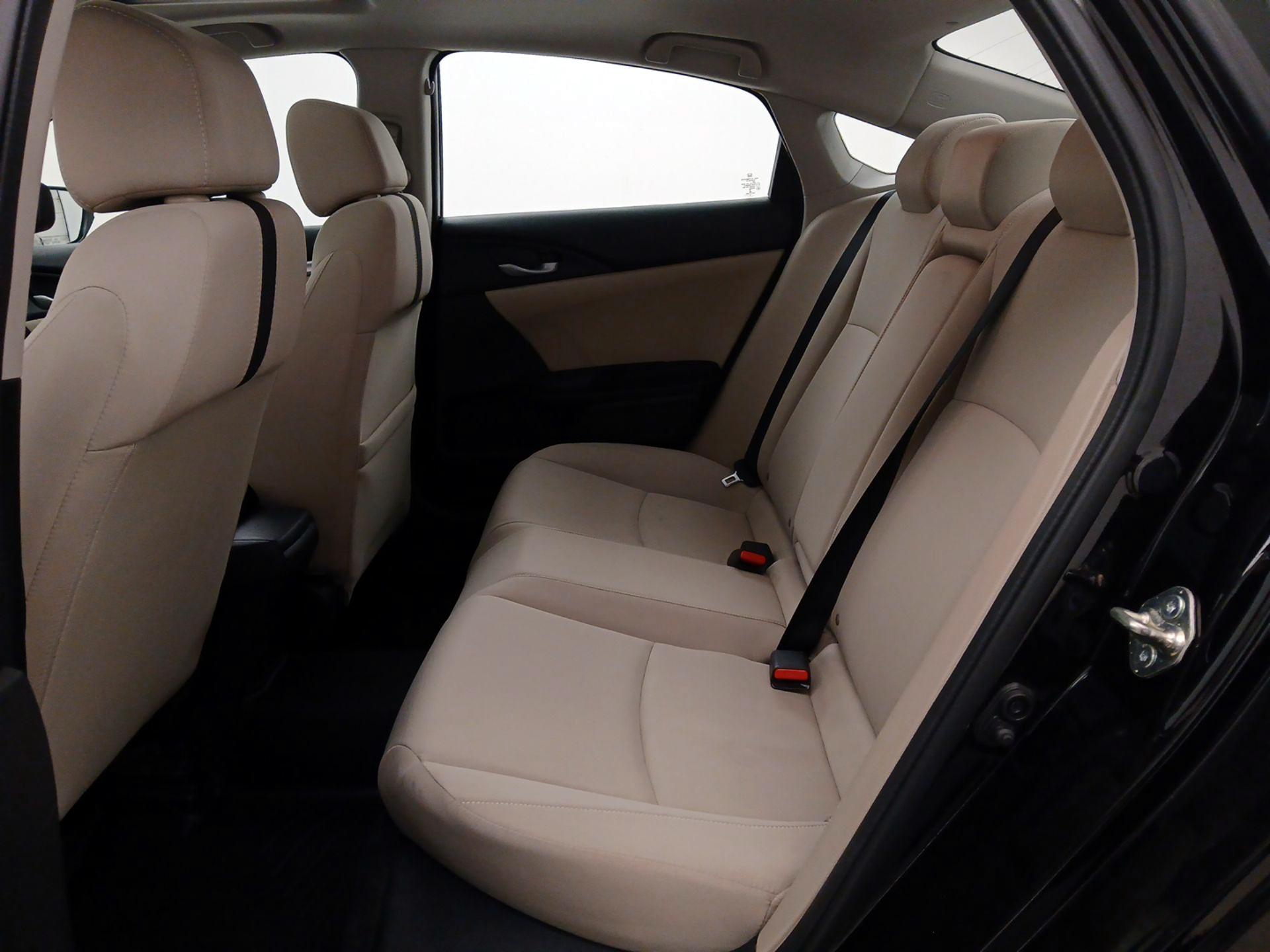 Thumbnail: 2016 Honda Civic - 20