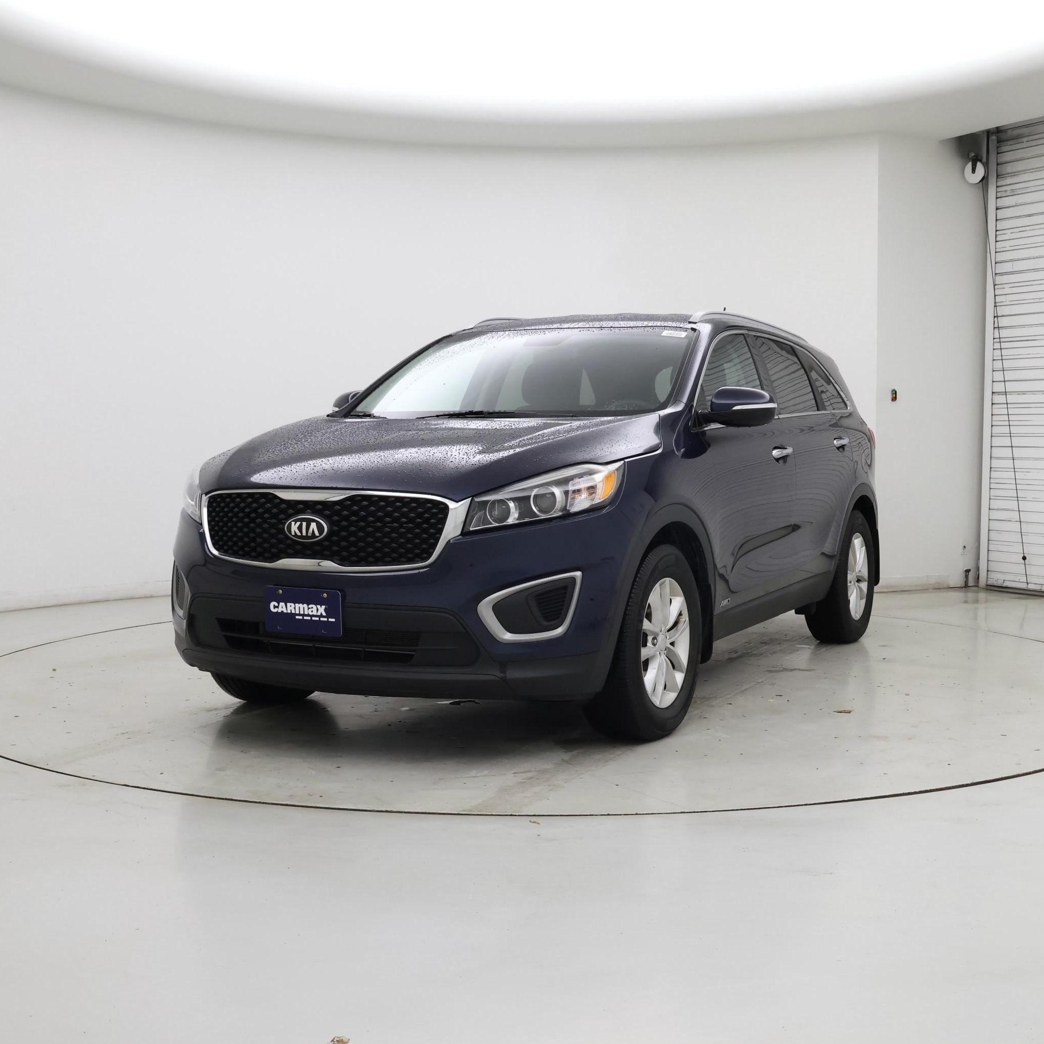 Thumbnail: 2016 Kia Sorento - 4