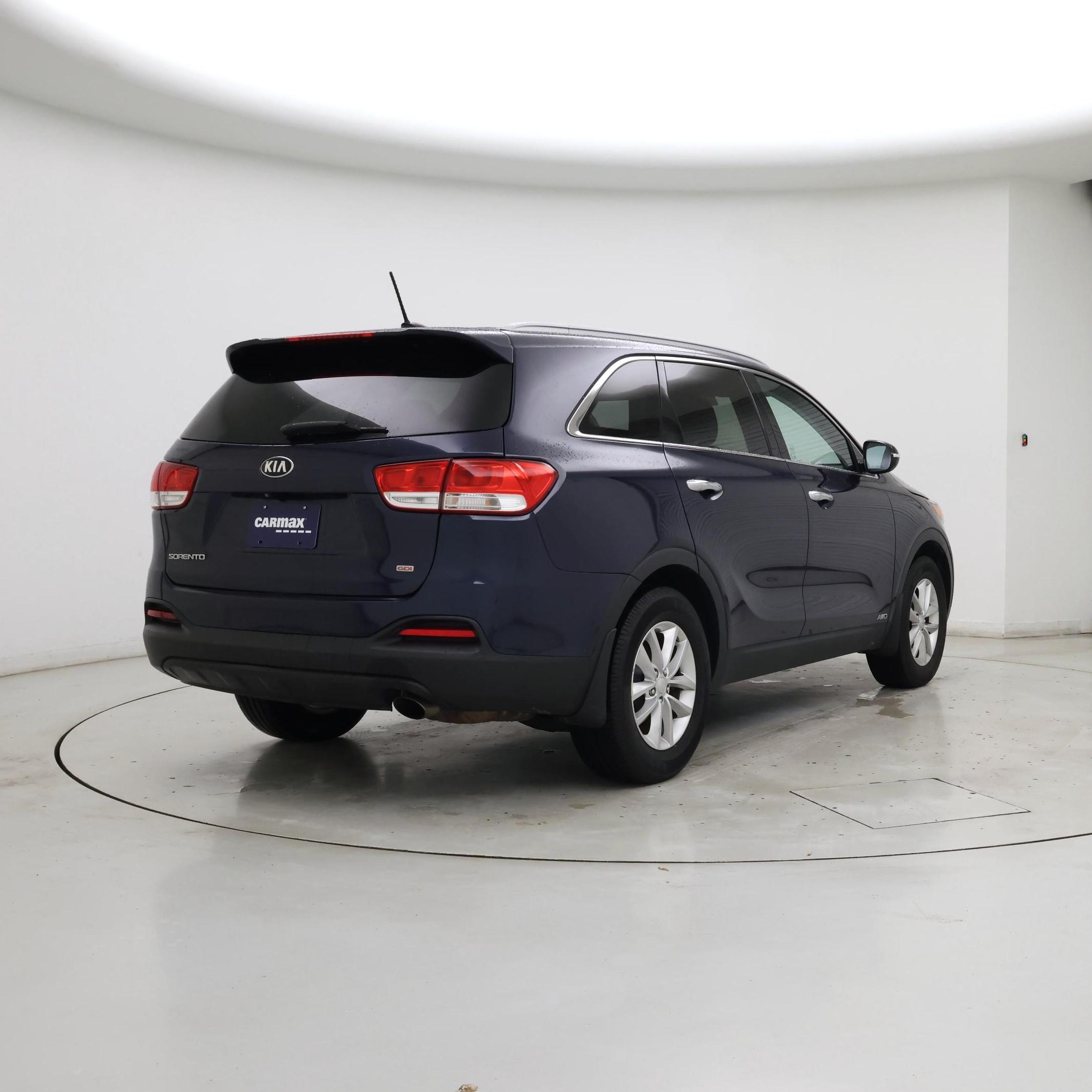 Thumbnail: 2016 Kia Sorento - 8