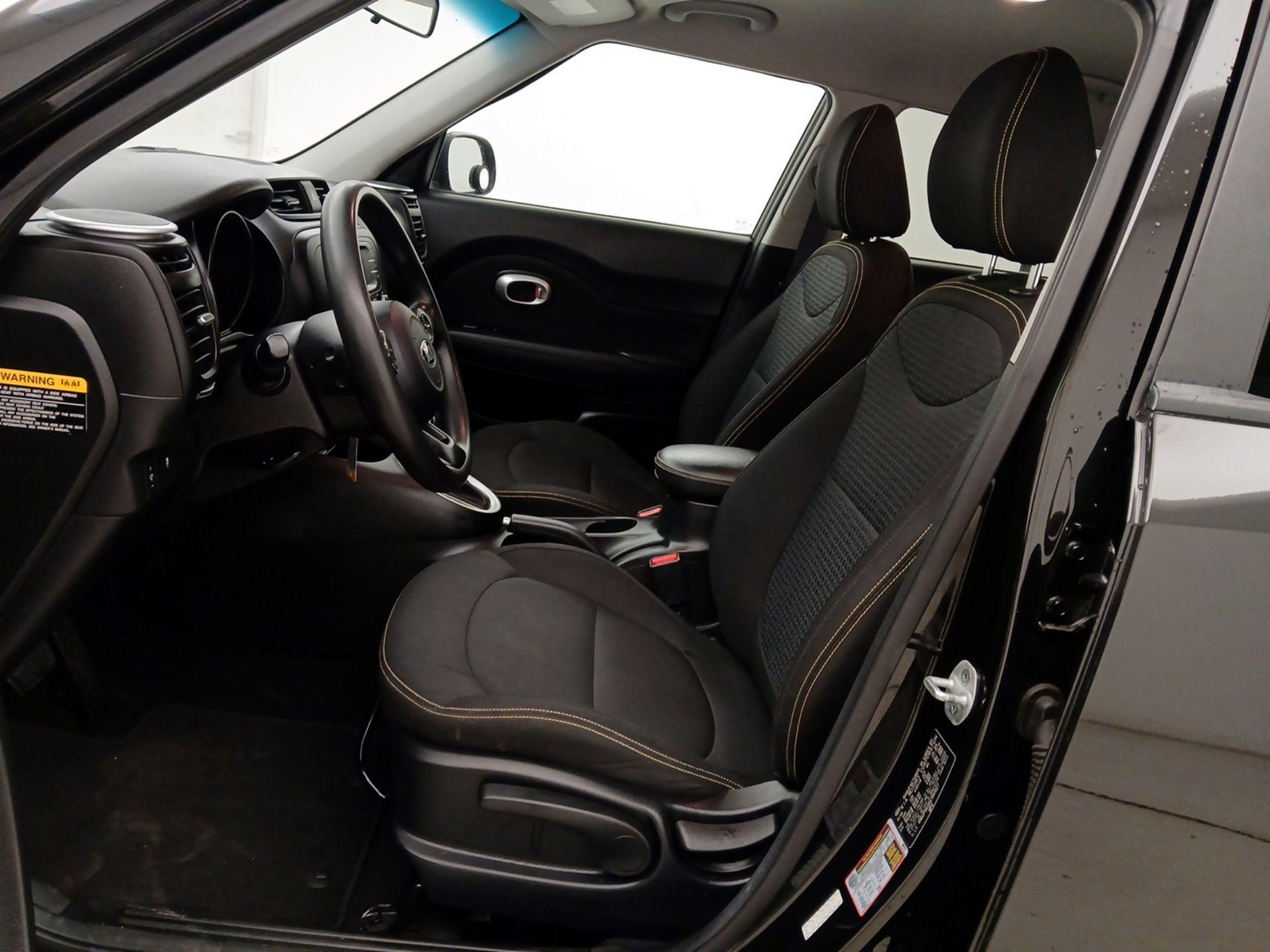 Thumbnail: 2016 Kia Soul - 11