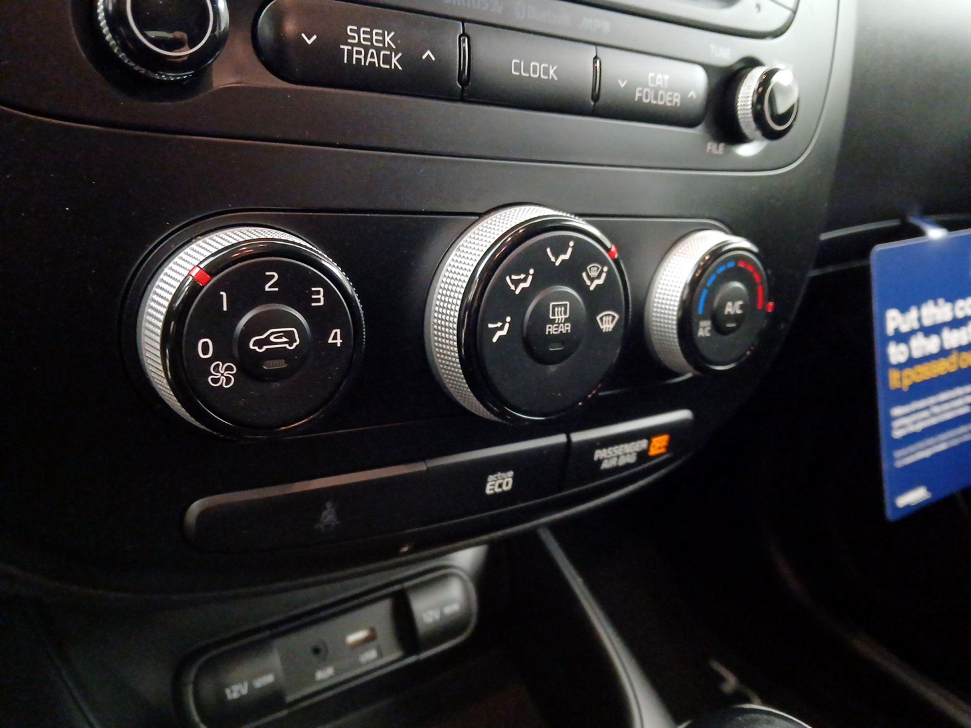 Thumbnail: 2016 Kia Soul - 16