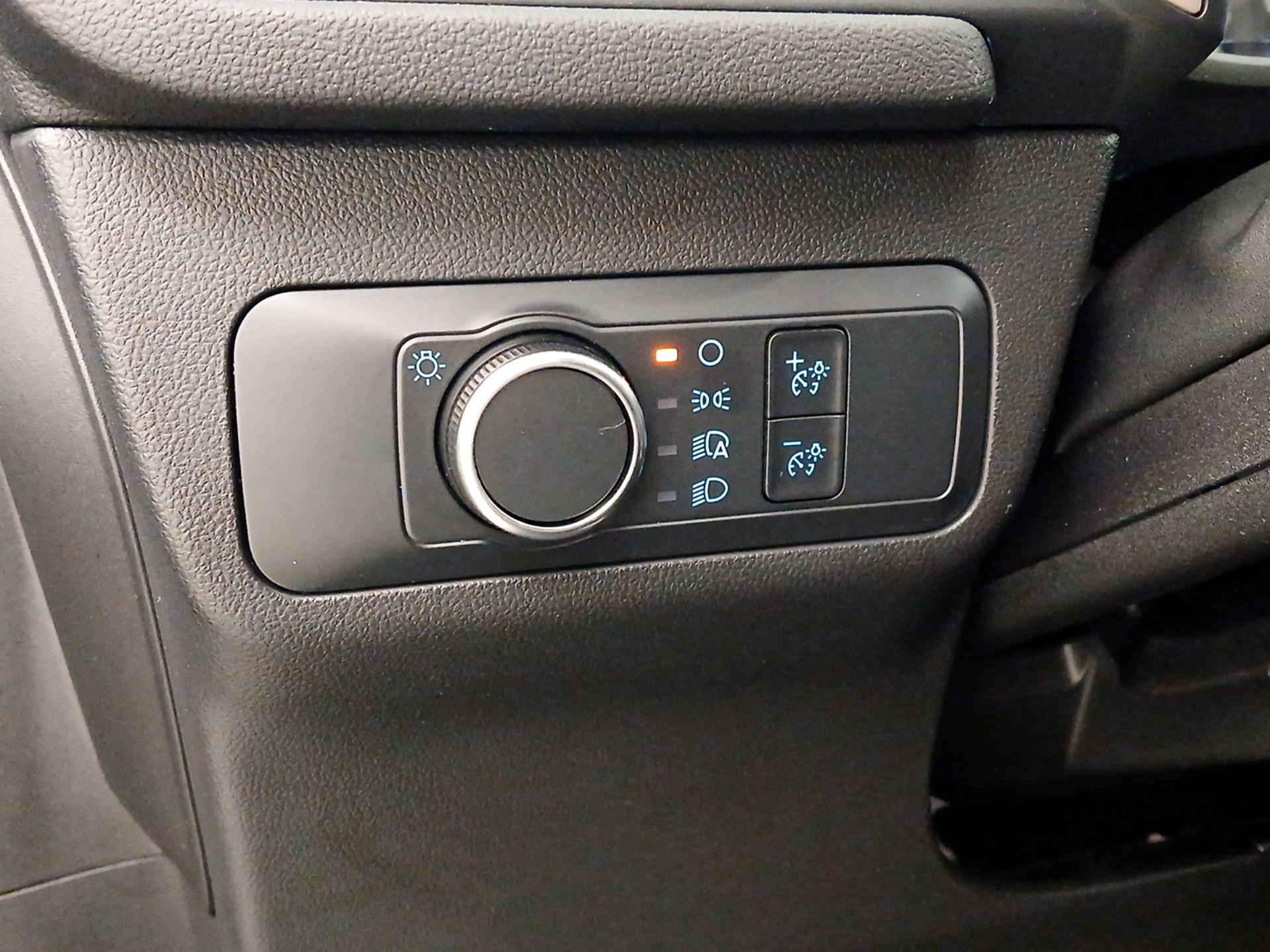 Thumbnail: 2022 Ford Escape - 13