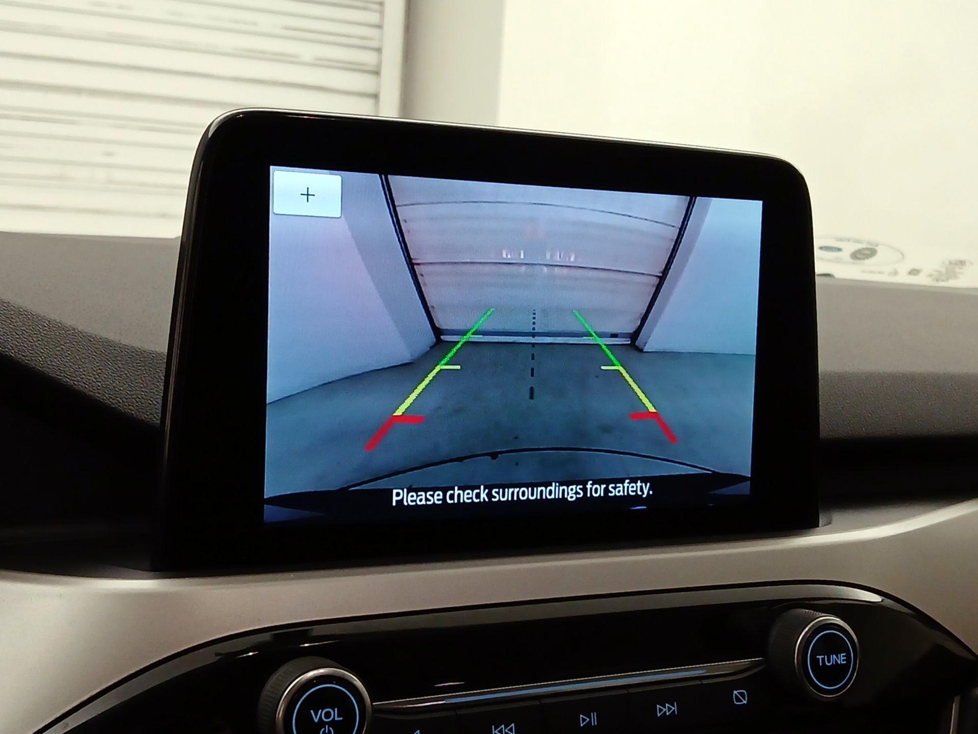 Thumbnail: 2022 Ford Escape - 14