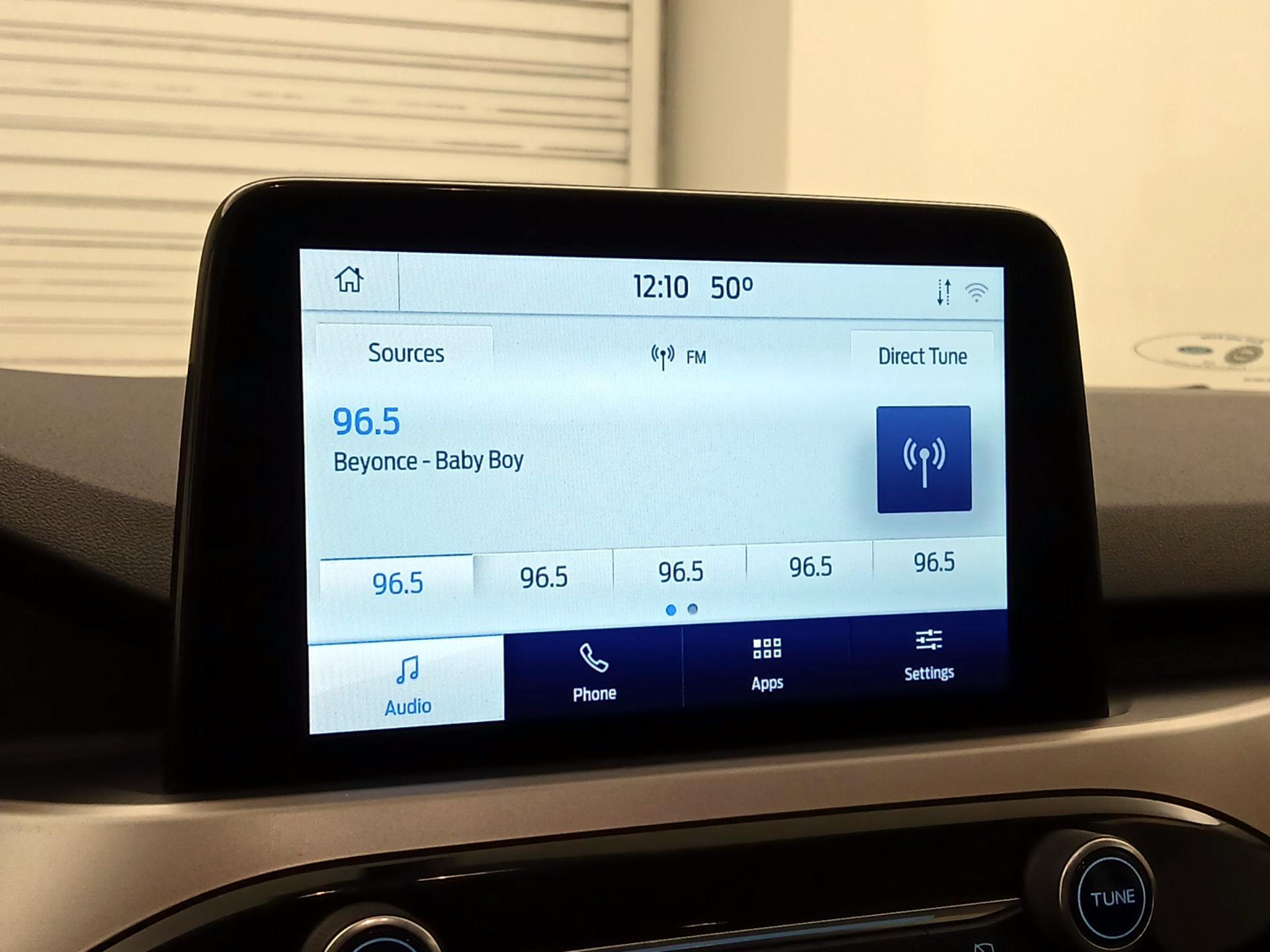 Thumbnail: 2022 Ford Escape - 15