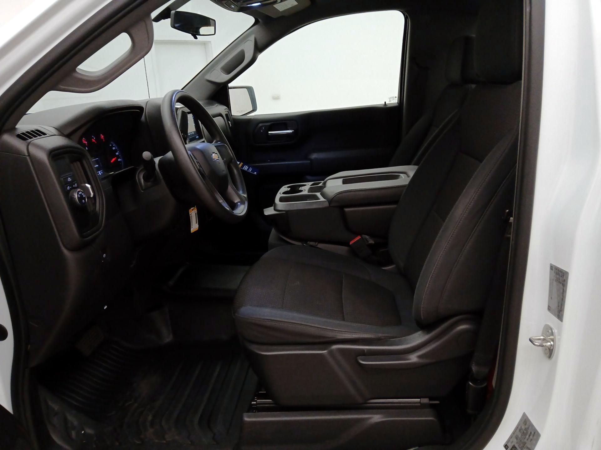 Thumbnail: 2019 Chevrolet Silverado 1500 - 11