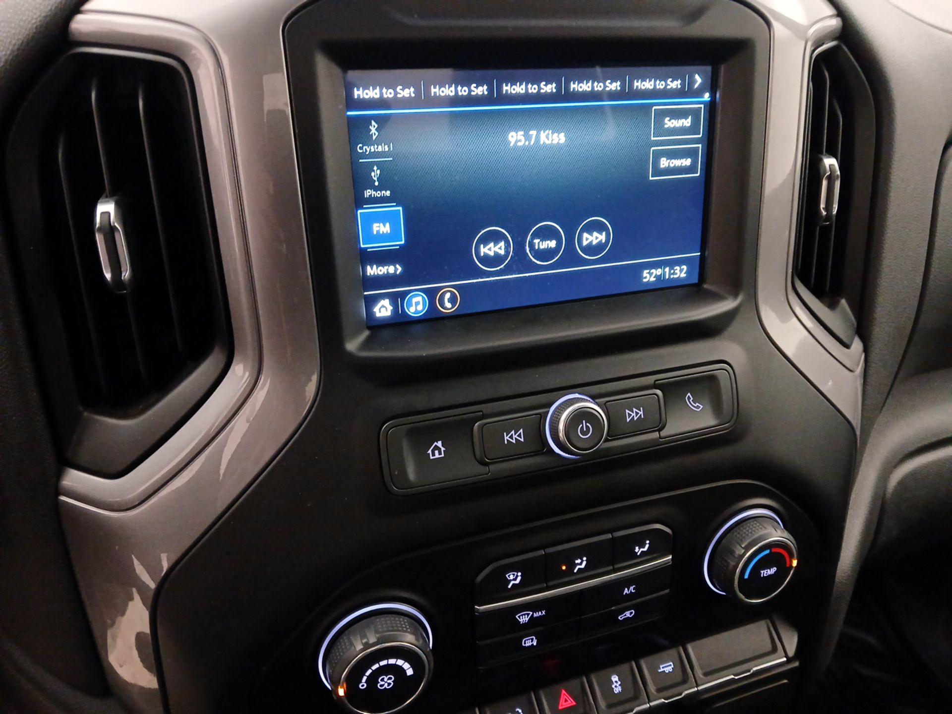 Thumbnail: 2019 Chevrolet Silverado 1500 - 15