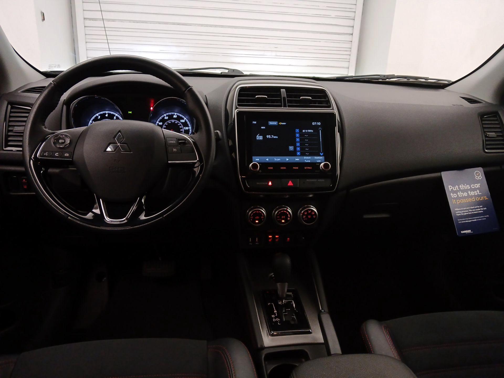 Thumbnail: 2024 Mitsubishi Outlander Sport - 9