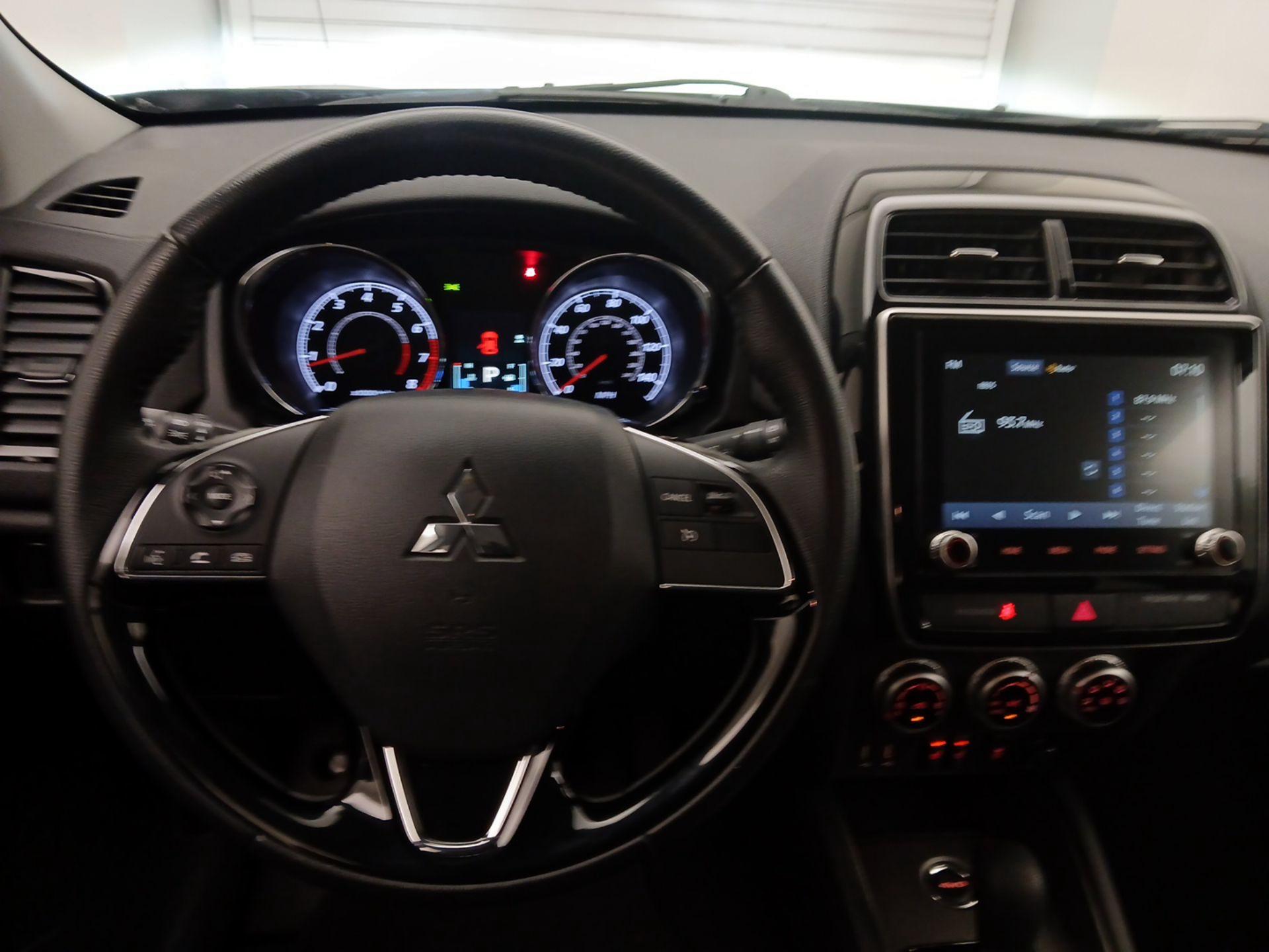 Thumbnail: 2024 Mitsubishi Outlander Sport - 10