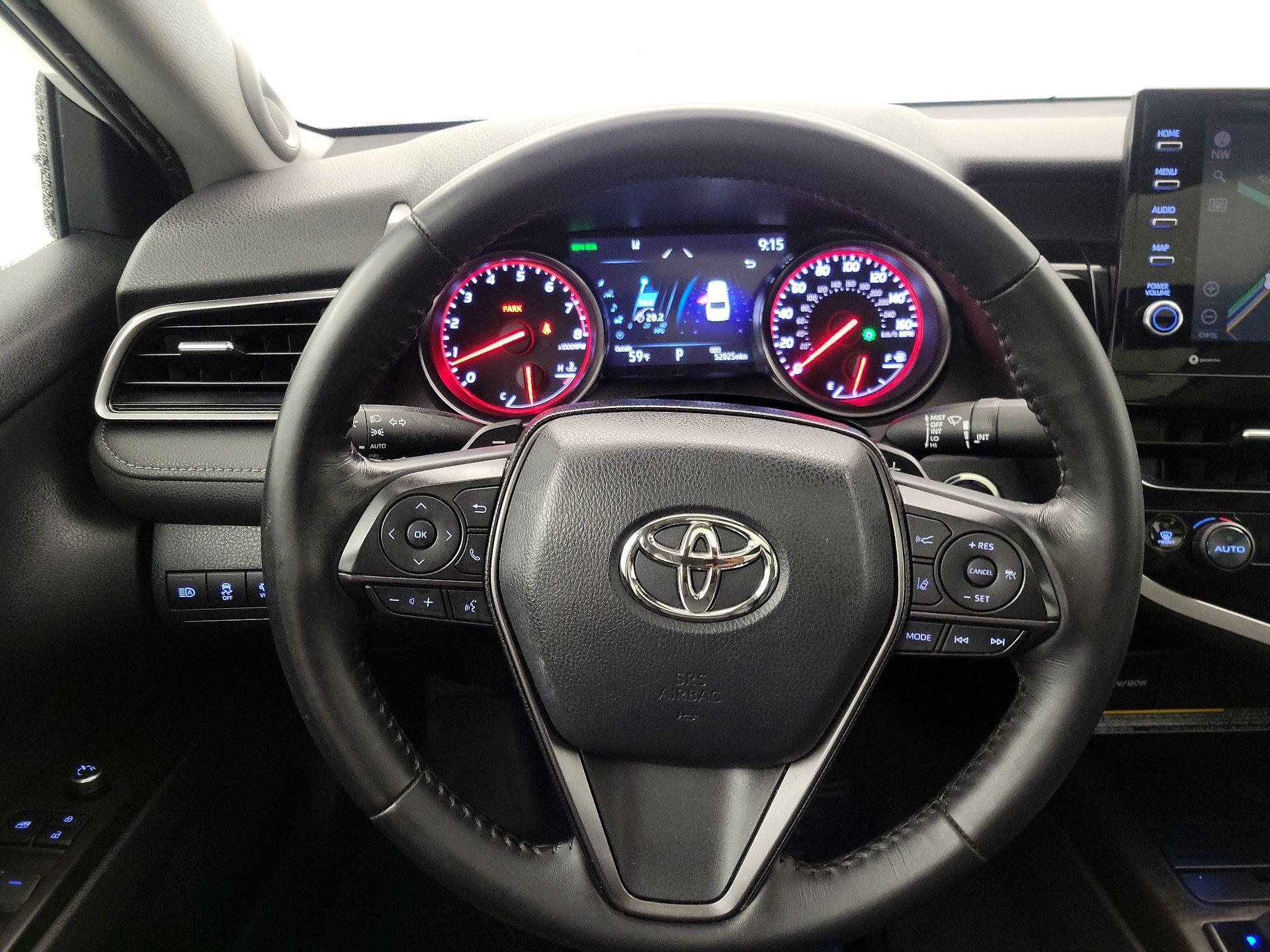 Thumbnail: 2021 Toyota Camry - 10