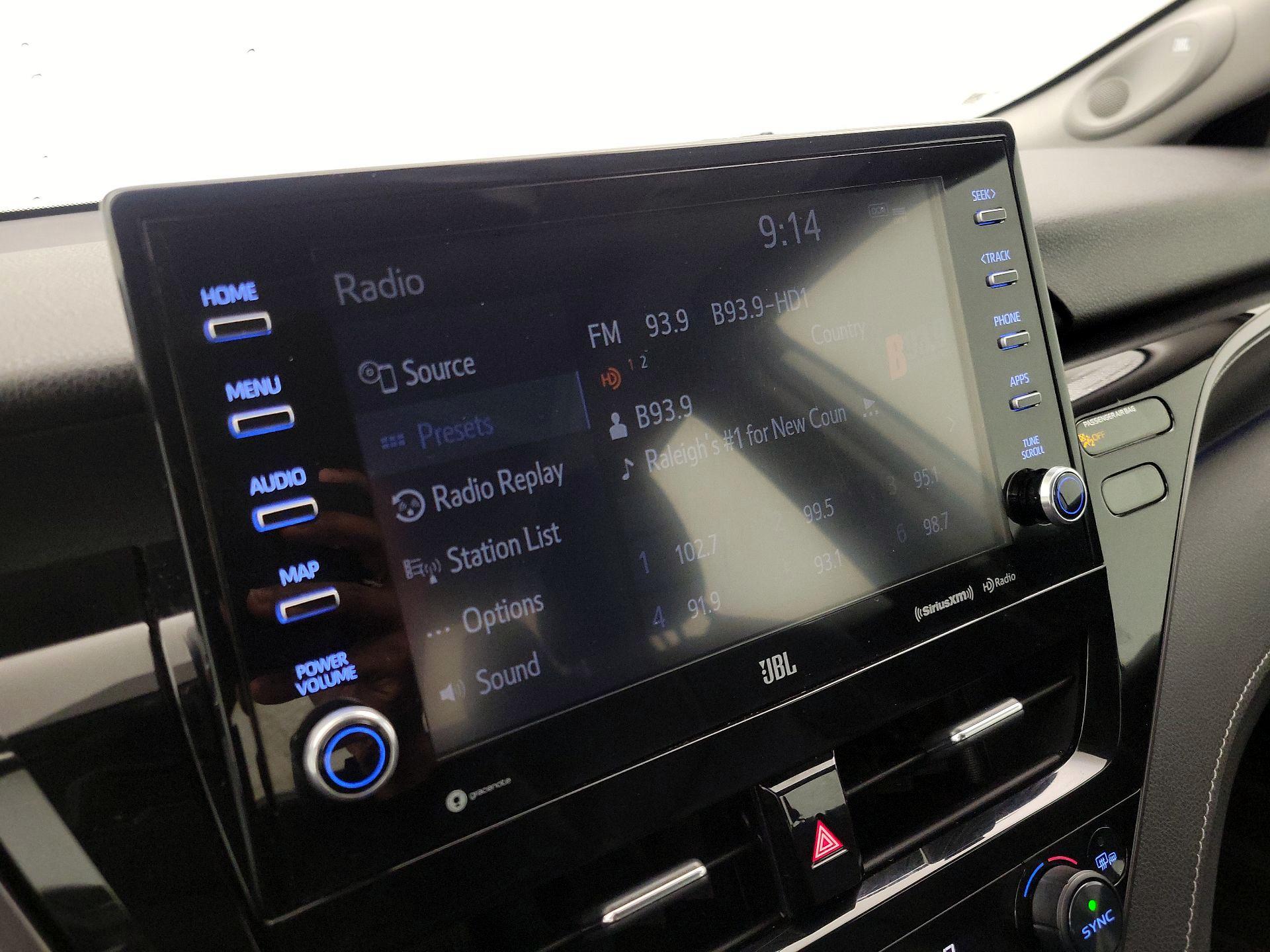 Thumbnail: 2021 Toyota Camry - 16