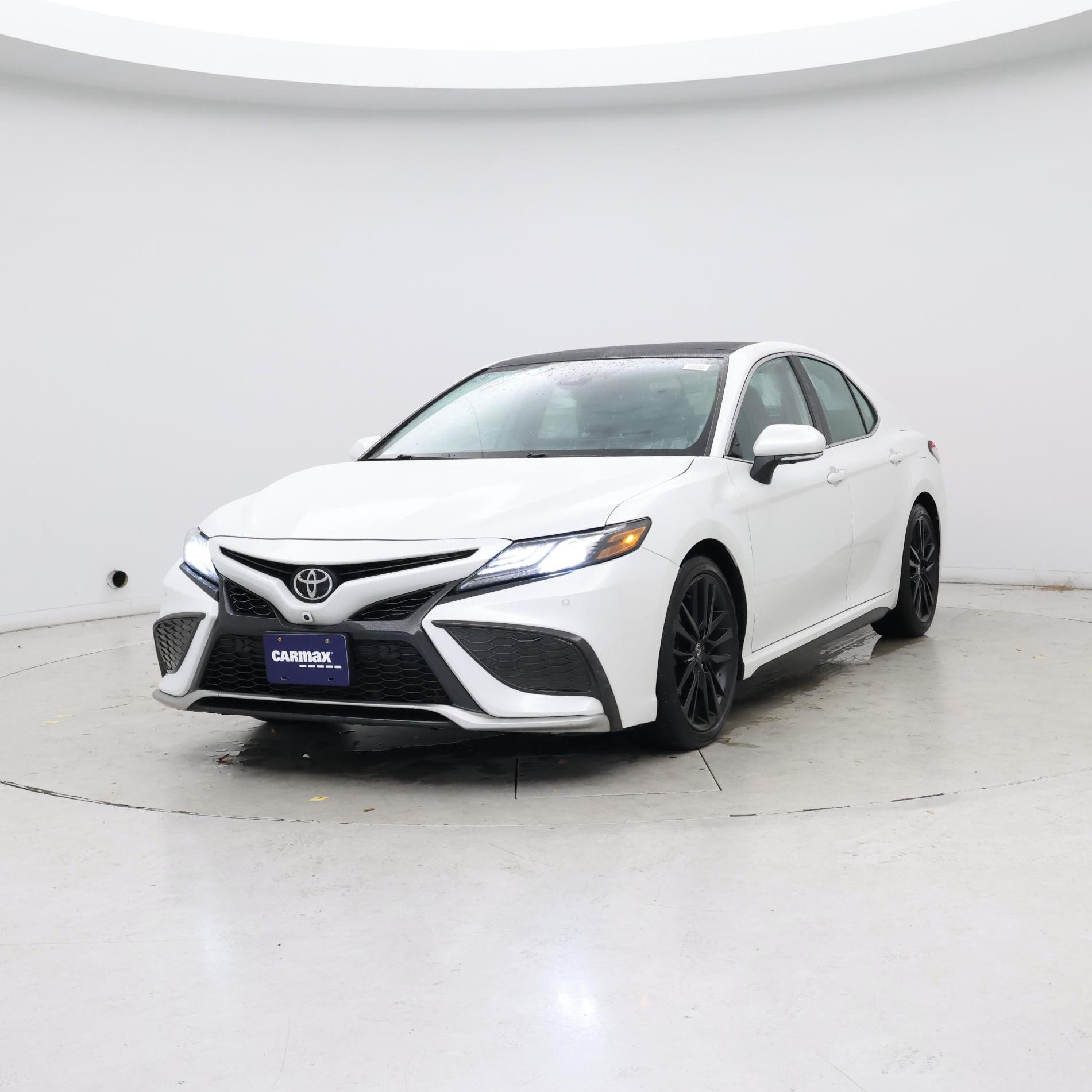 Thumbnail: 2021 Toyota Camry - 4
