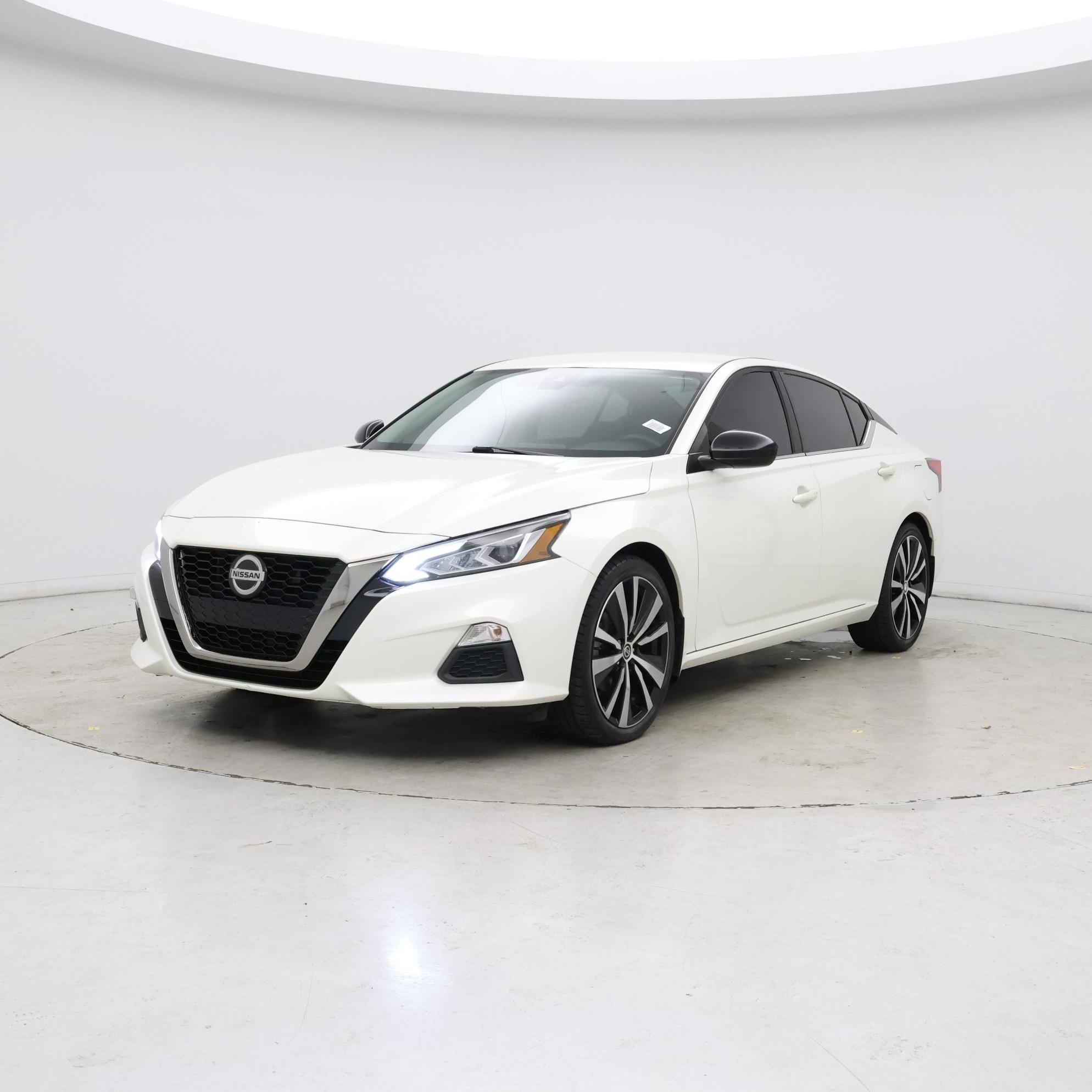 Thumbnail: 2020 Nissan Altima - 4