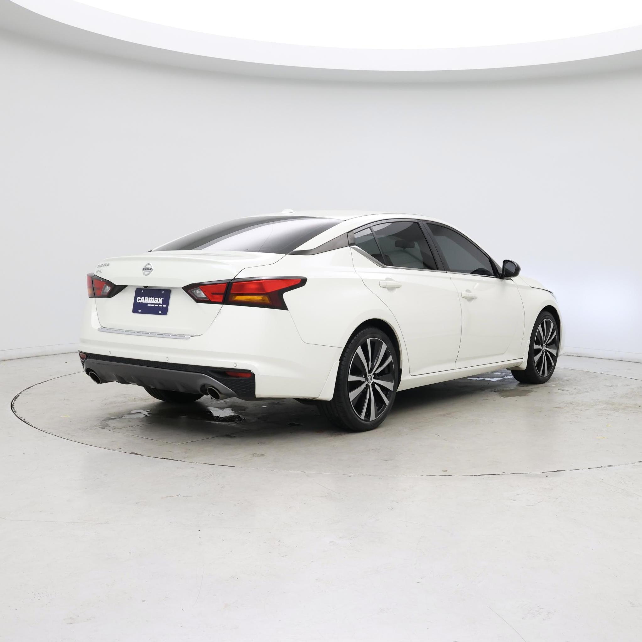 Thumbnail: 2020 Nissan Altima - 8