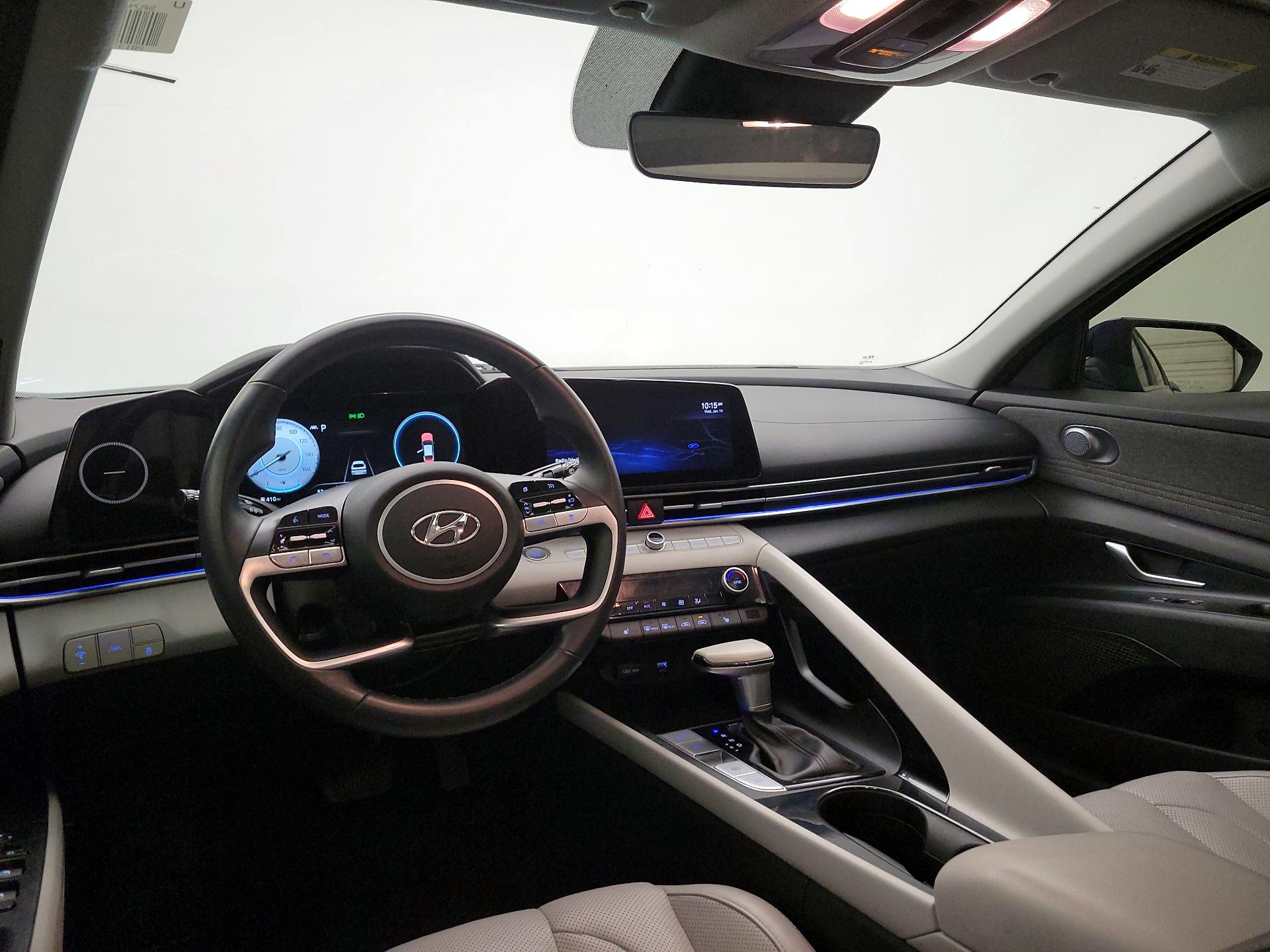 Thumbnail: 2022 Hyundai Elantra - 9