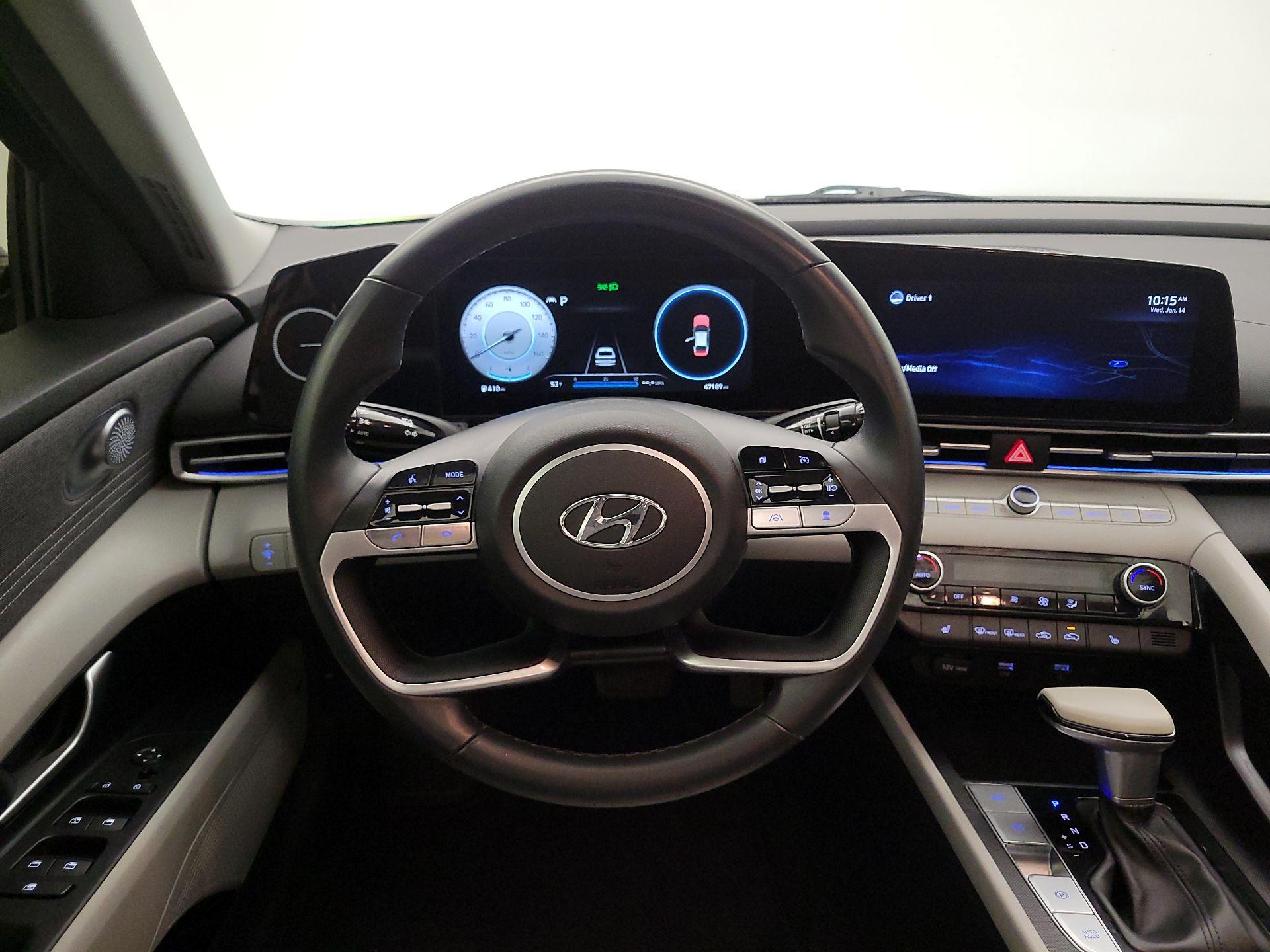 Thumbnail: 2022 Hyundai Elantra - 10