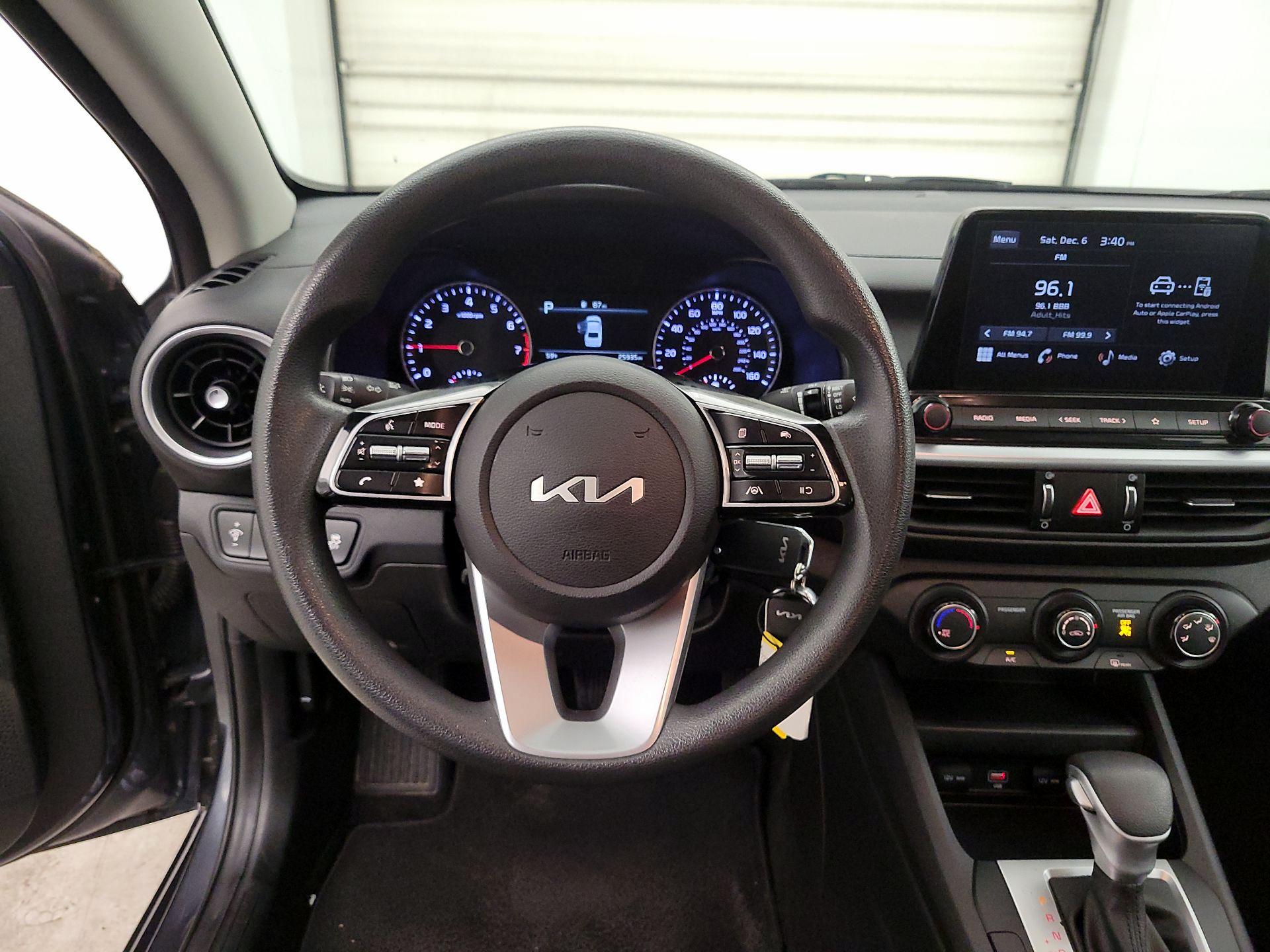 Thumbnail: 2023 Kia Forte - 10