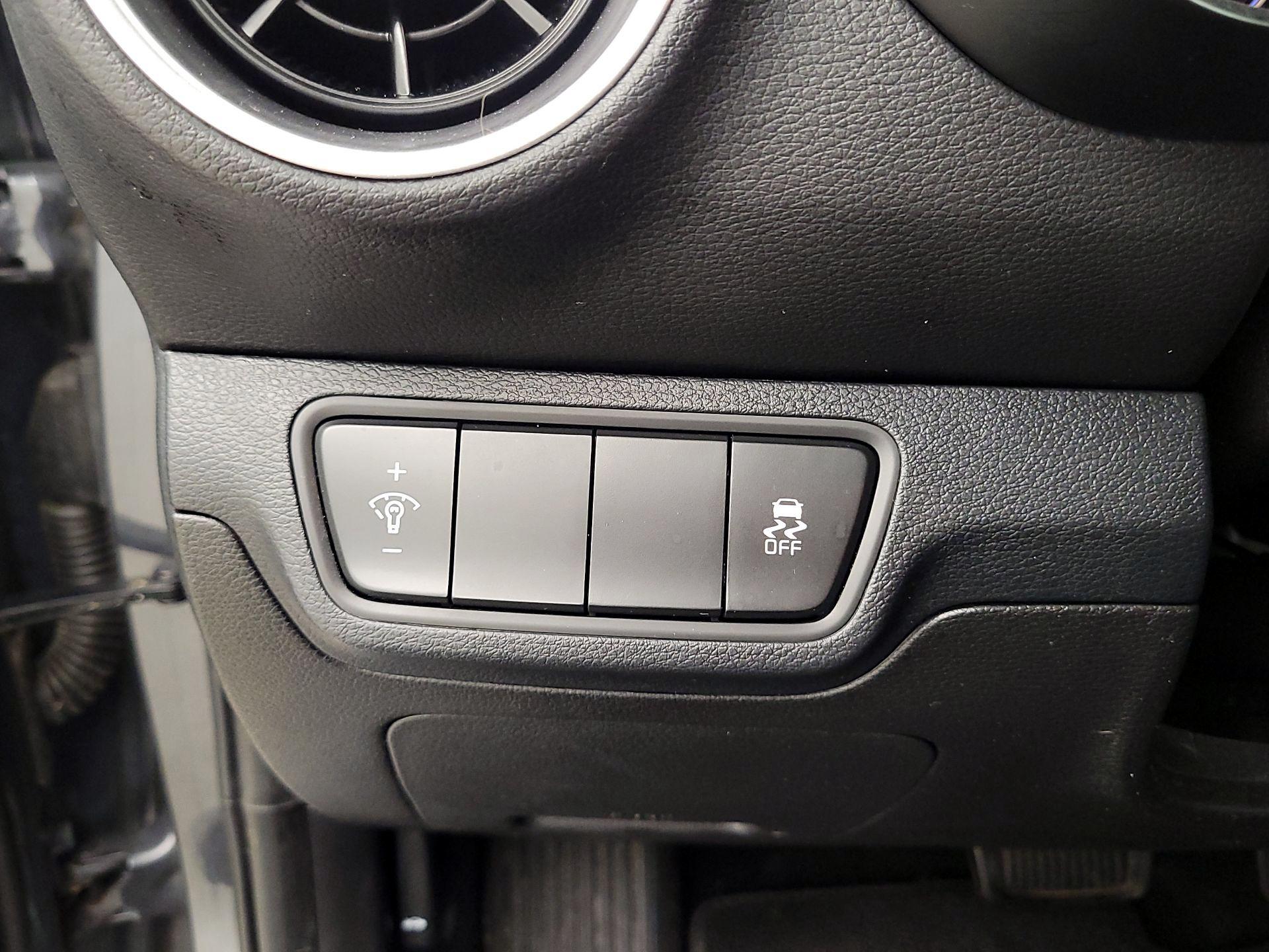 Thumbnail: 2023 Kia Forte - 13