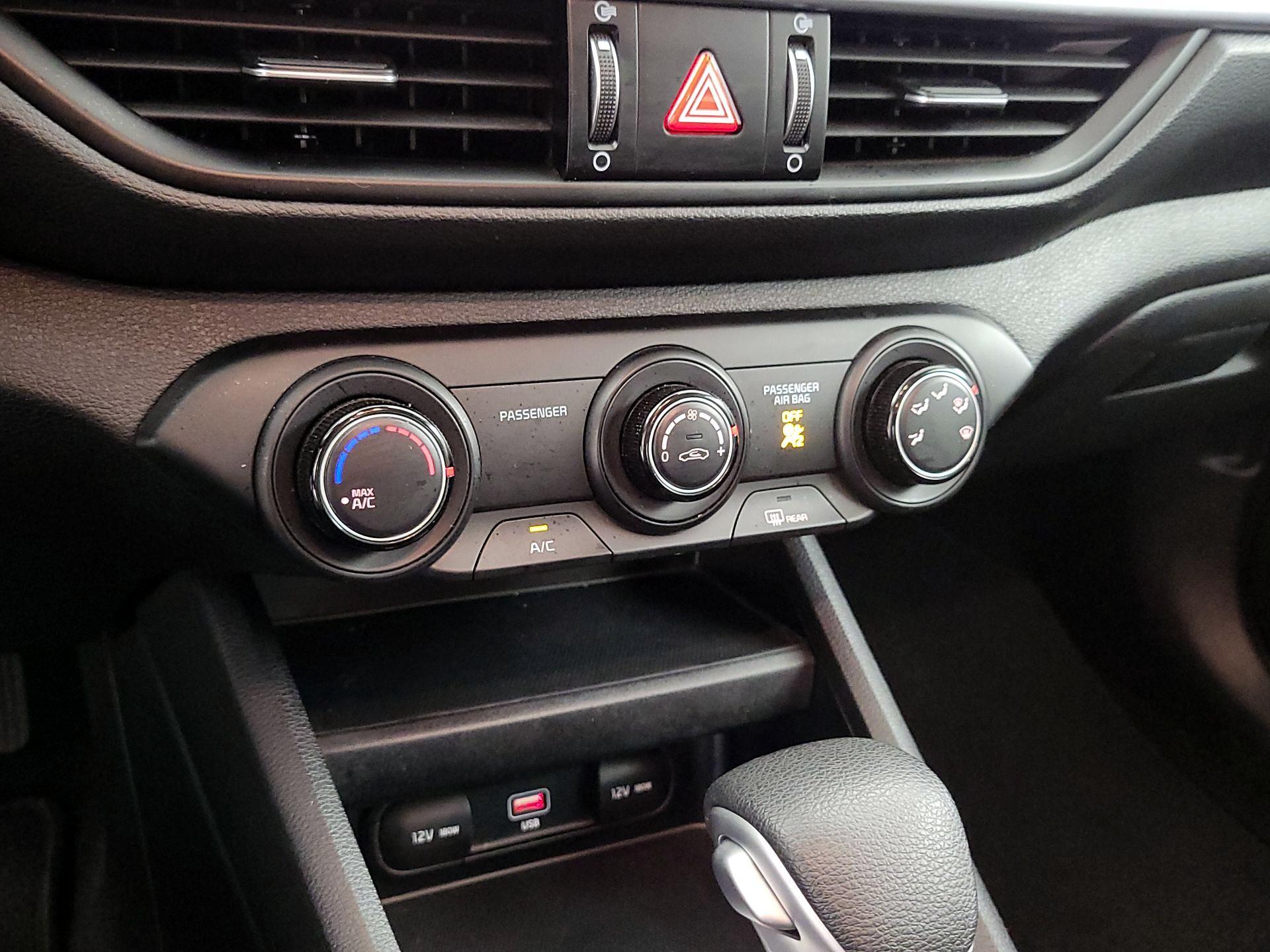 Thumbnail: 2023 Kia Forte - 16