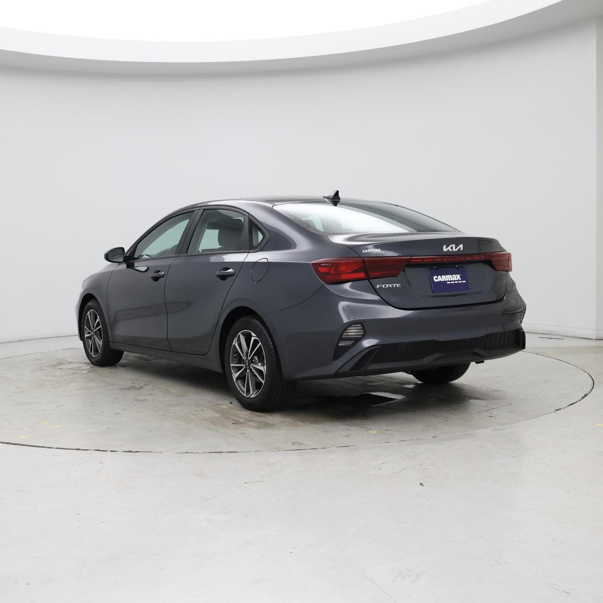 Thumbnail: 2023 Kia Forte - 2