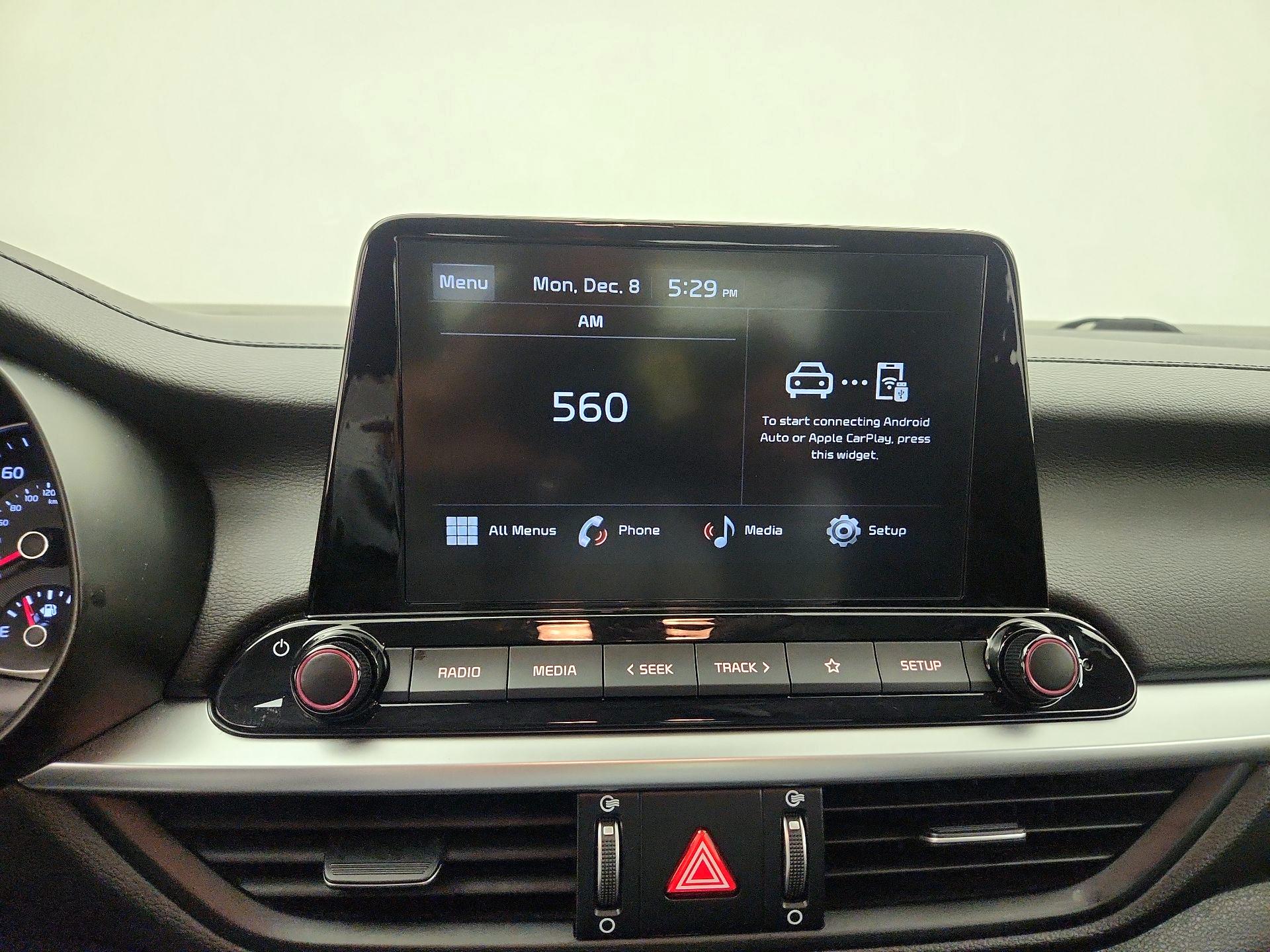 Thumbnail: 2023 Kia Forte - 15