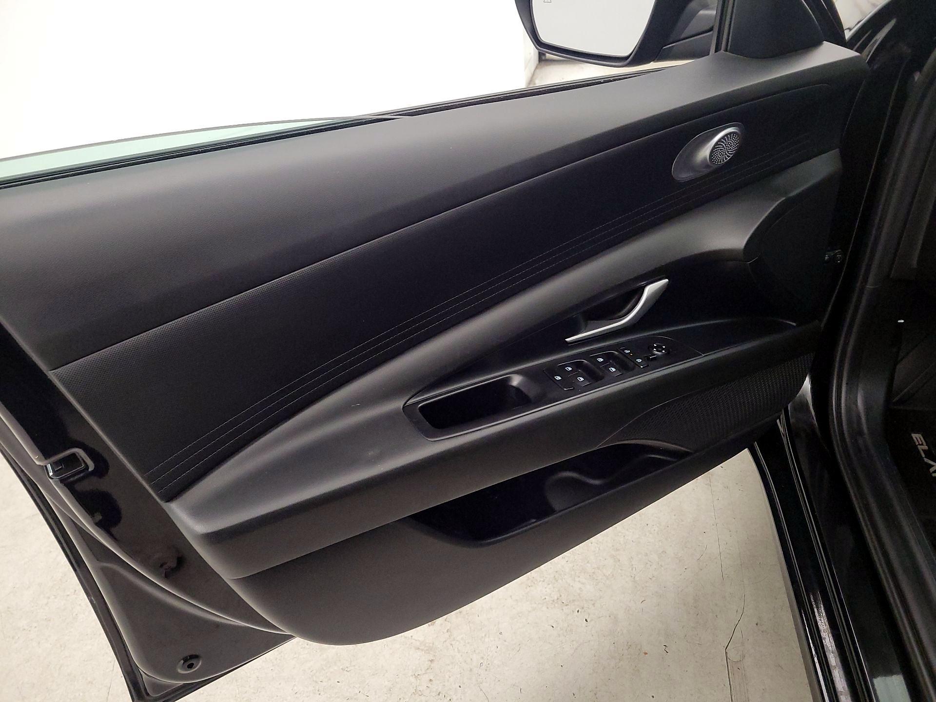 Thumbnail: 2024 Hyundai Elantra - 12