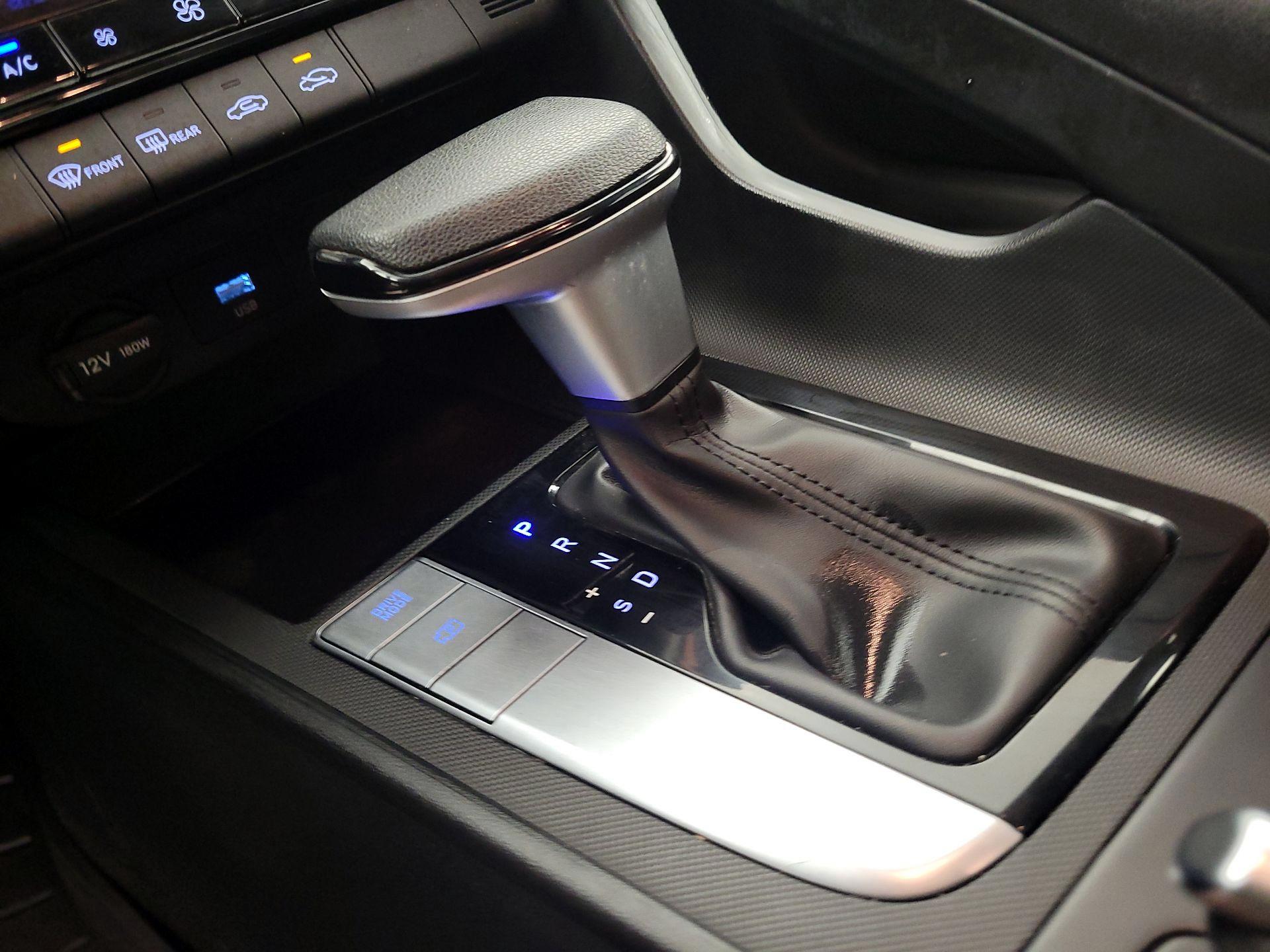 Thumbnail: 2024 Hyundai Elantra - 17