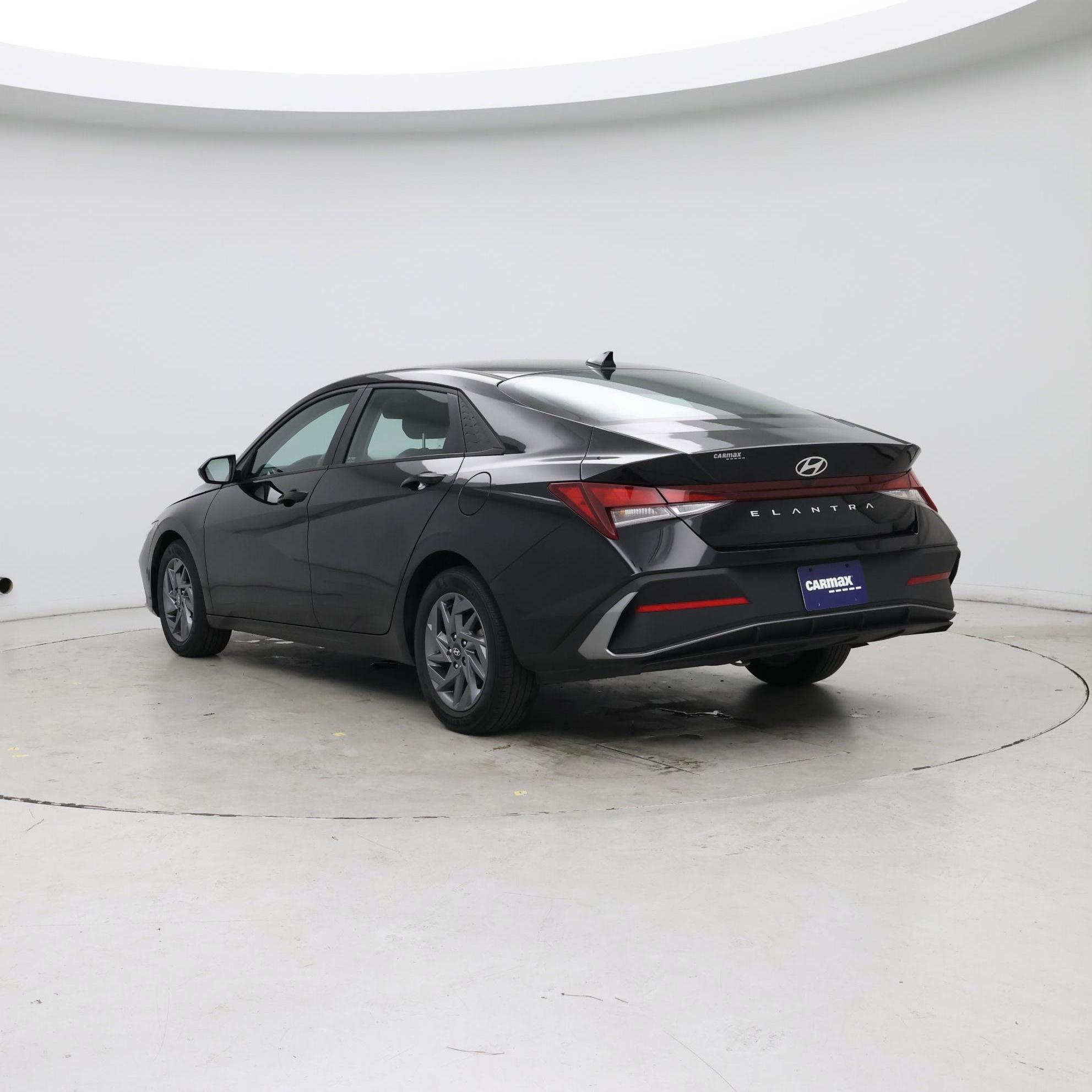 Thumbnail: 2024 Hyundai Elantra - 2