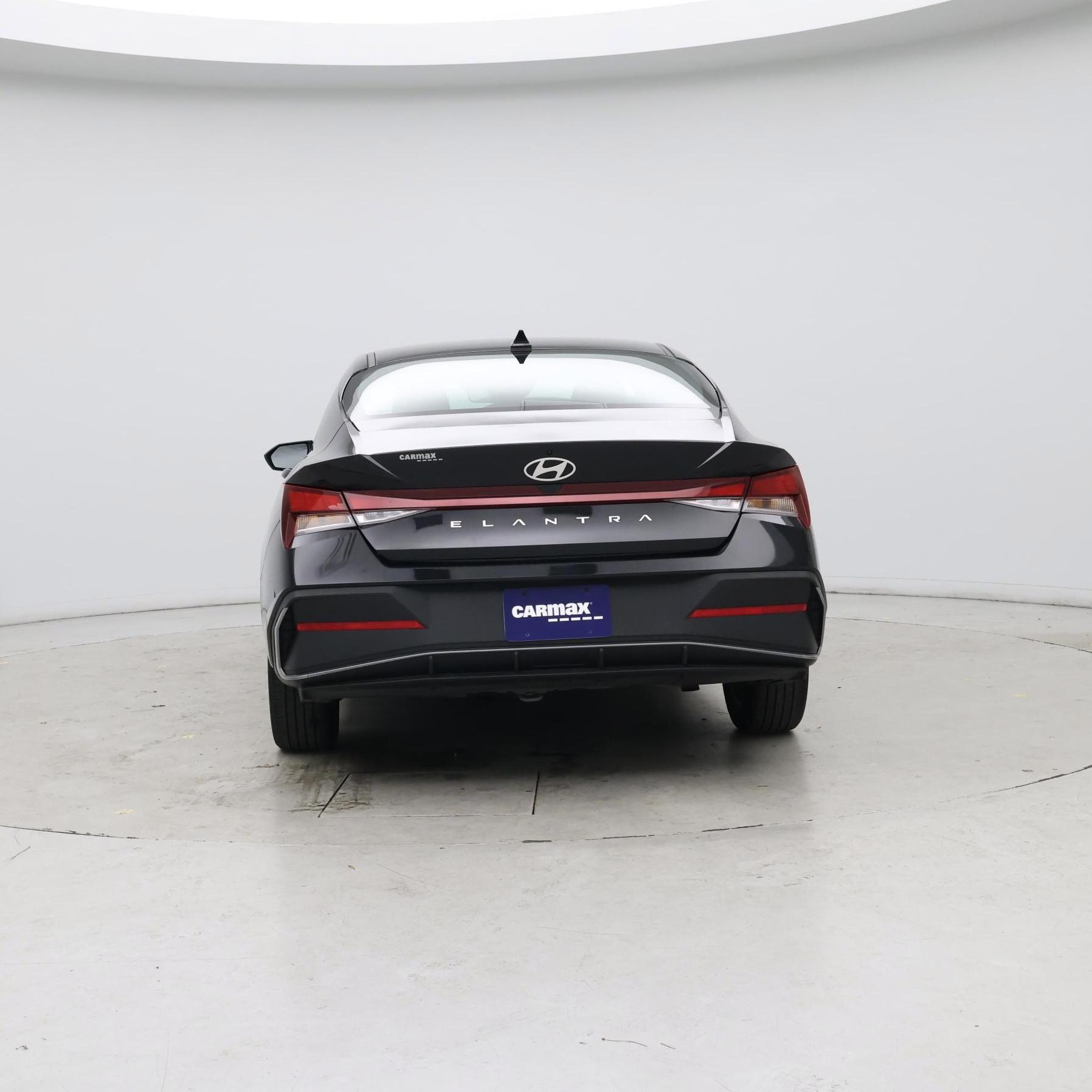 Thumbnail: 2024 Hyundai Elantra - 6