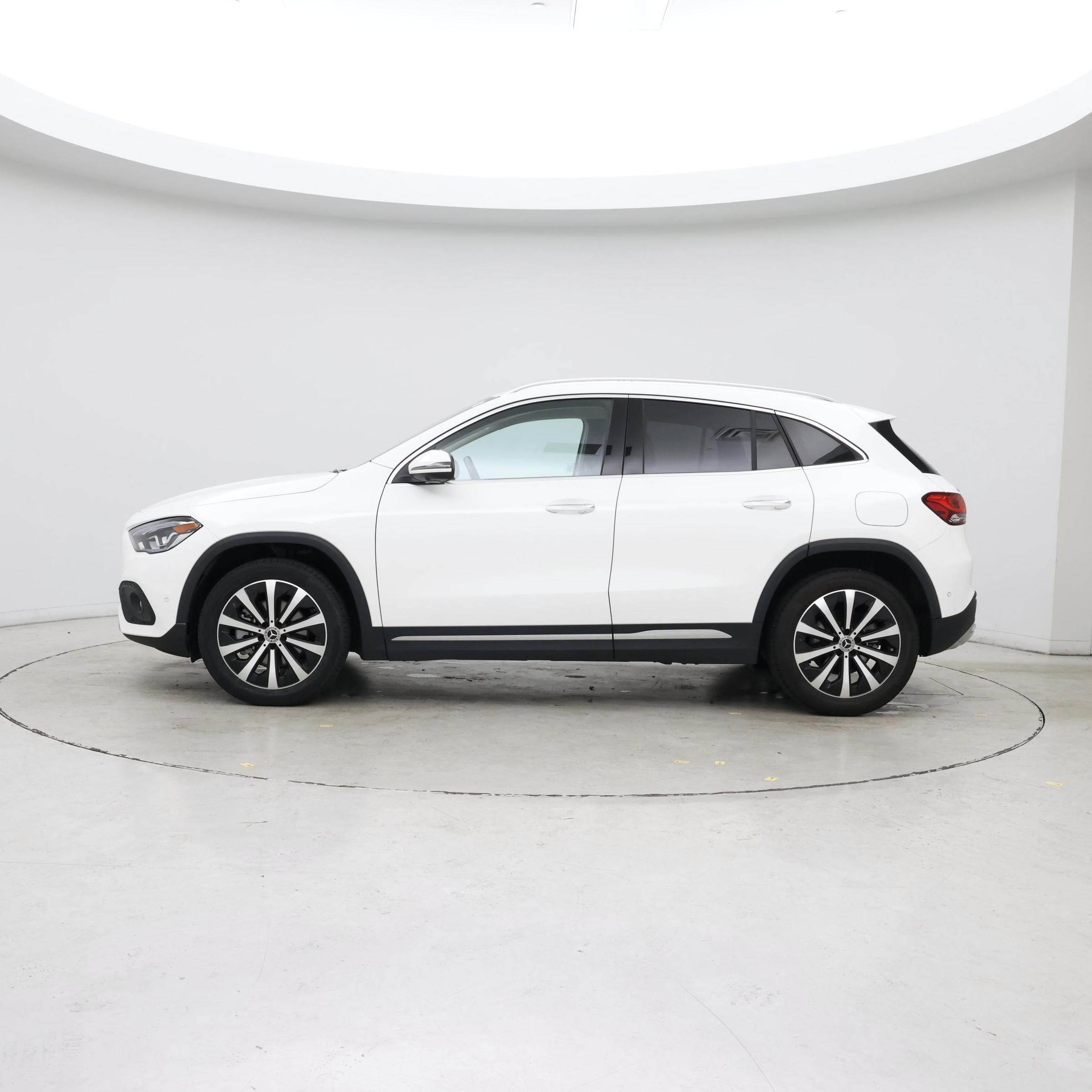 Thumbnail: 2022 Mercedes-Benz GLA - 3