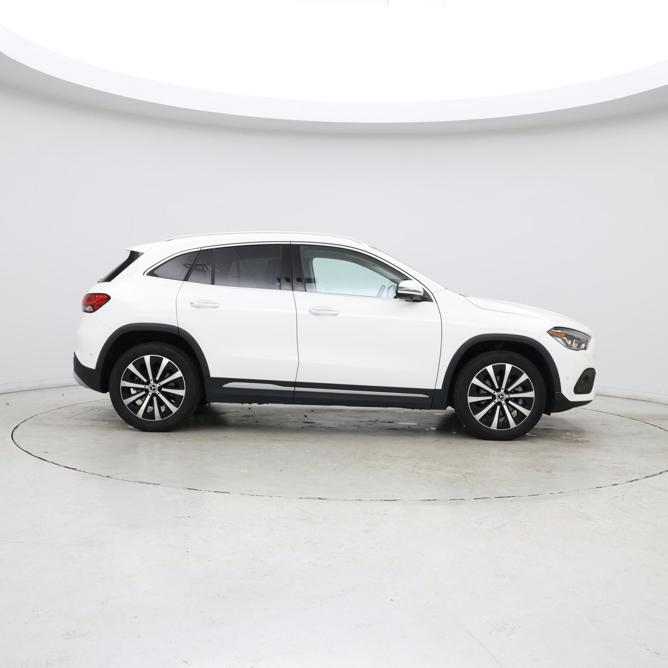 Thumbnail: 2022 Mercedes-Benz GLA - 7