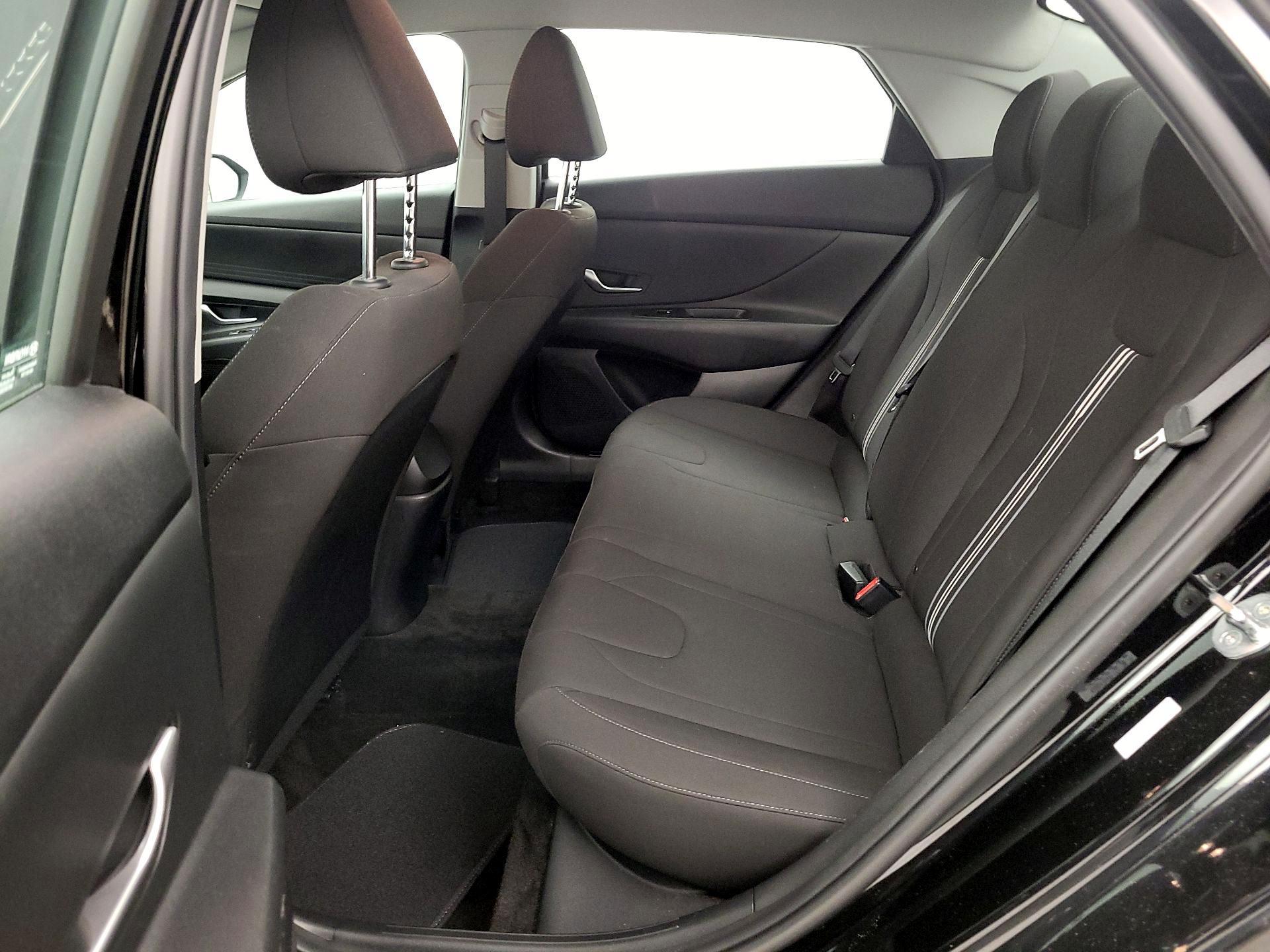 Thumbnail: 2023 Hyundai Elantra - 19