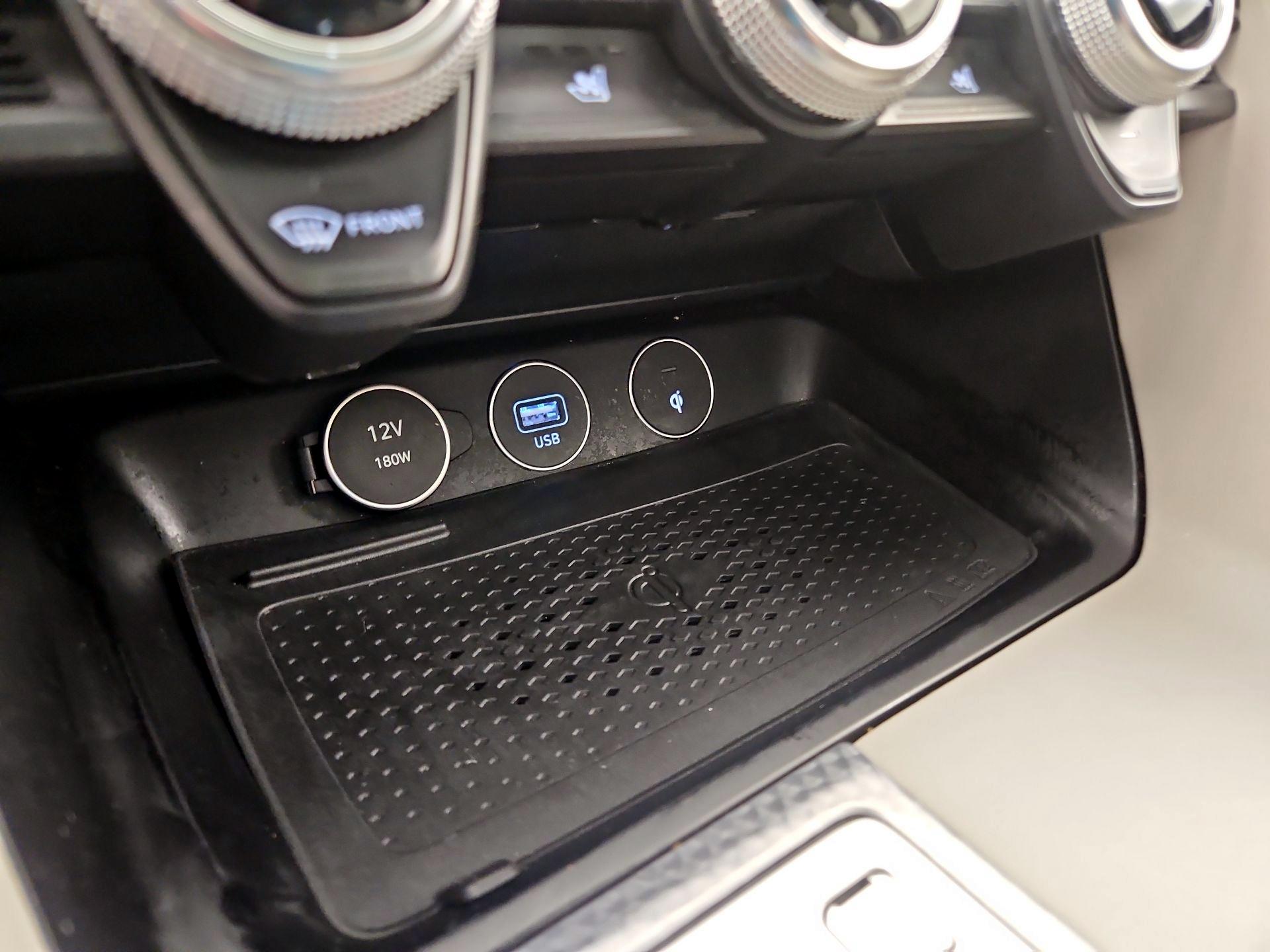 Thumbnail: 2023 Genesis G70 - 19