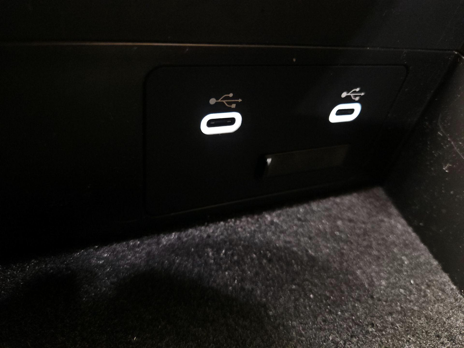 Thumbnail: 2025 Mazda CX-70 - 18