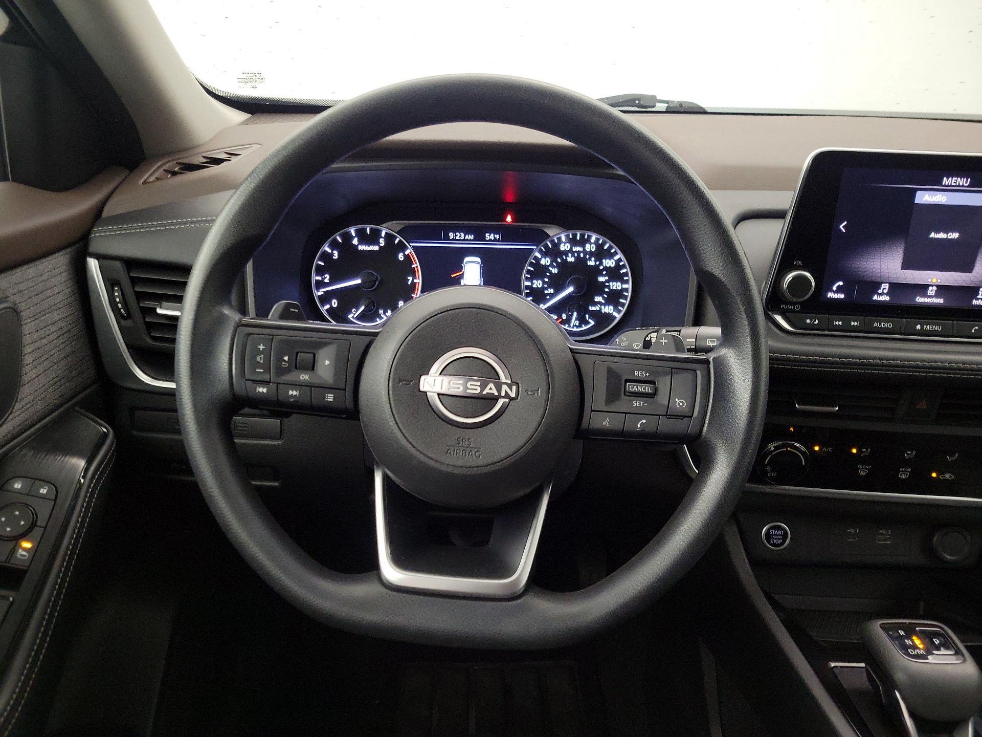 Thumbnail: 2022 Nissan Rogue - 10