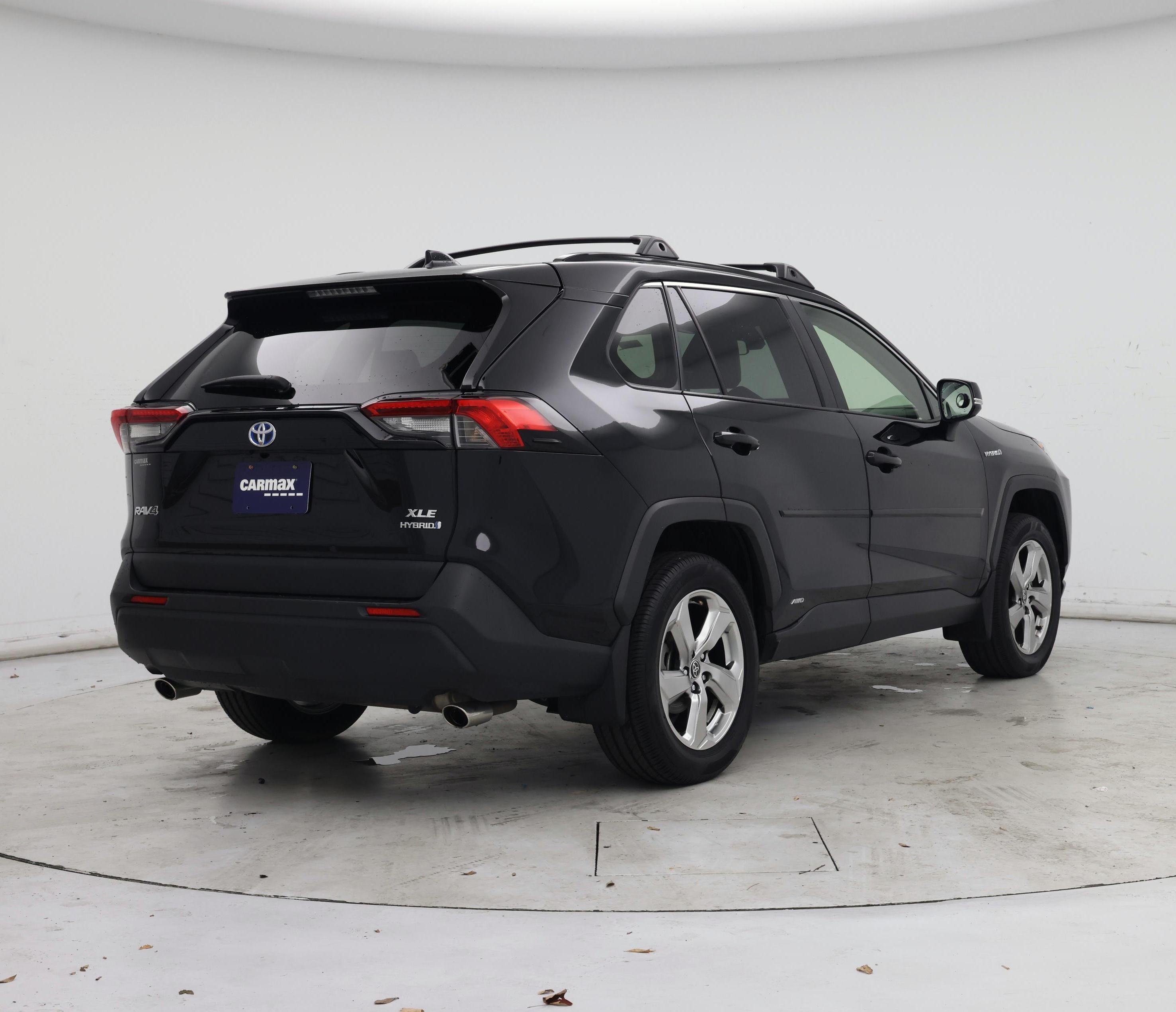 Thumbnail: 2021 Toyota RAV4 - 8
