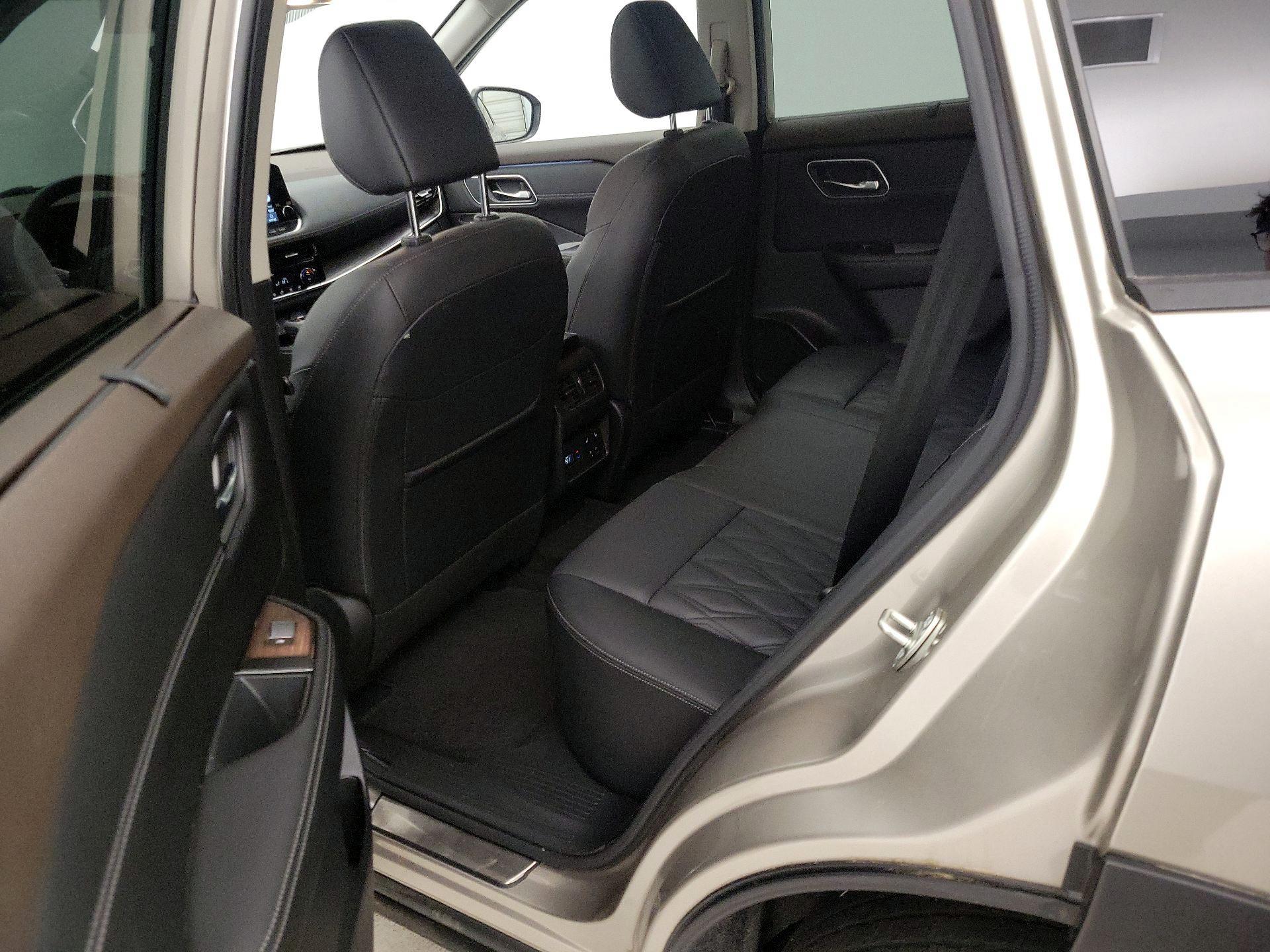 Thumbnail: 2023 Nissan Rogue - 20