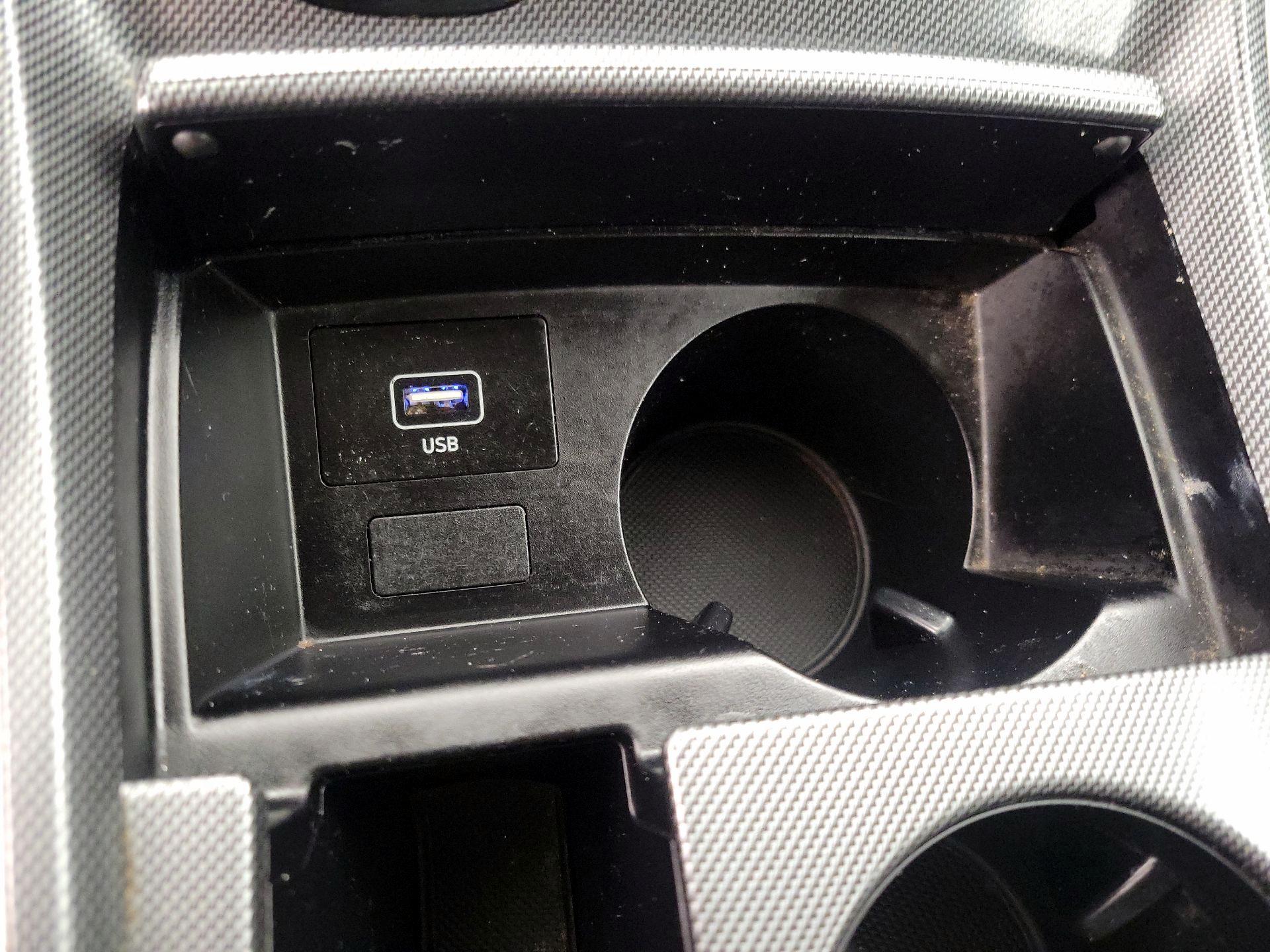 Thumbnail: 2023 Hyundai Santa Fe - 18