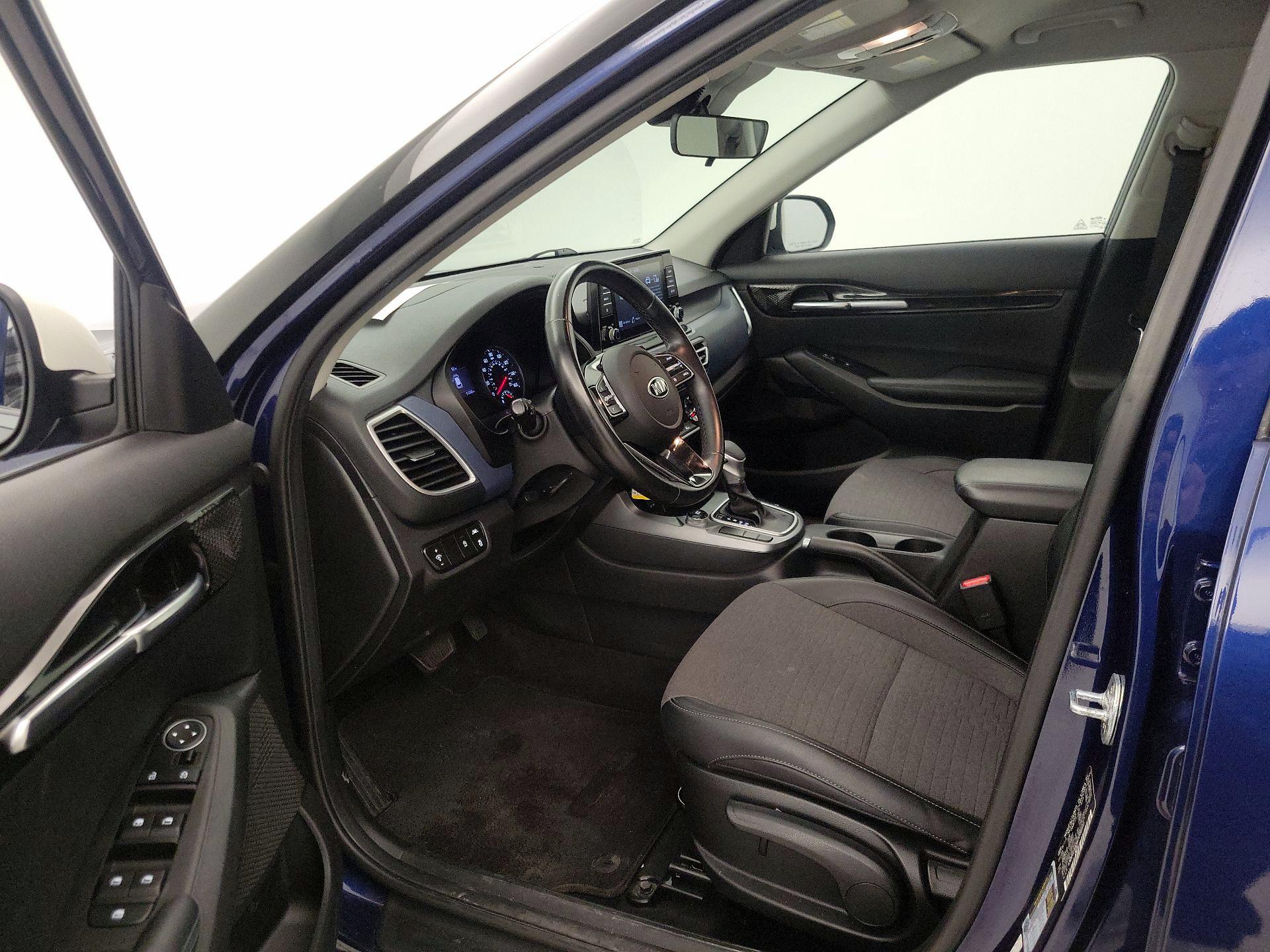 Thumbnail: 2021 Kia Seltos - 11