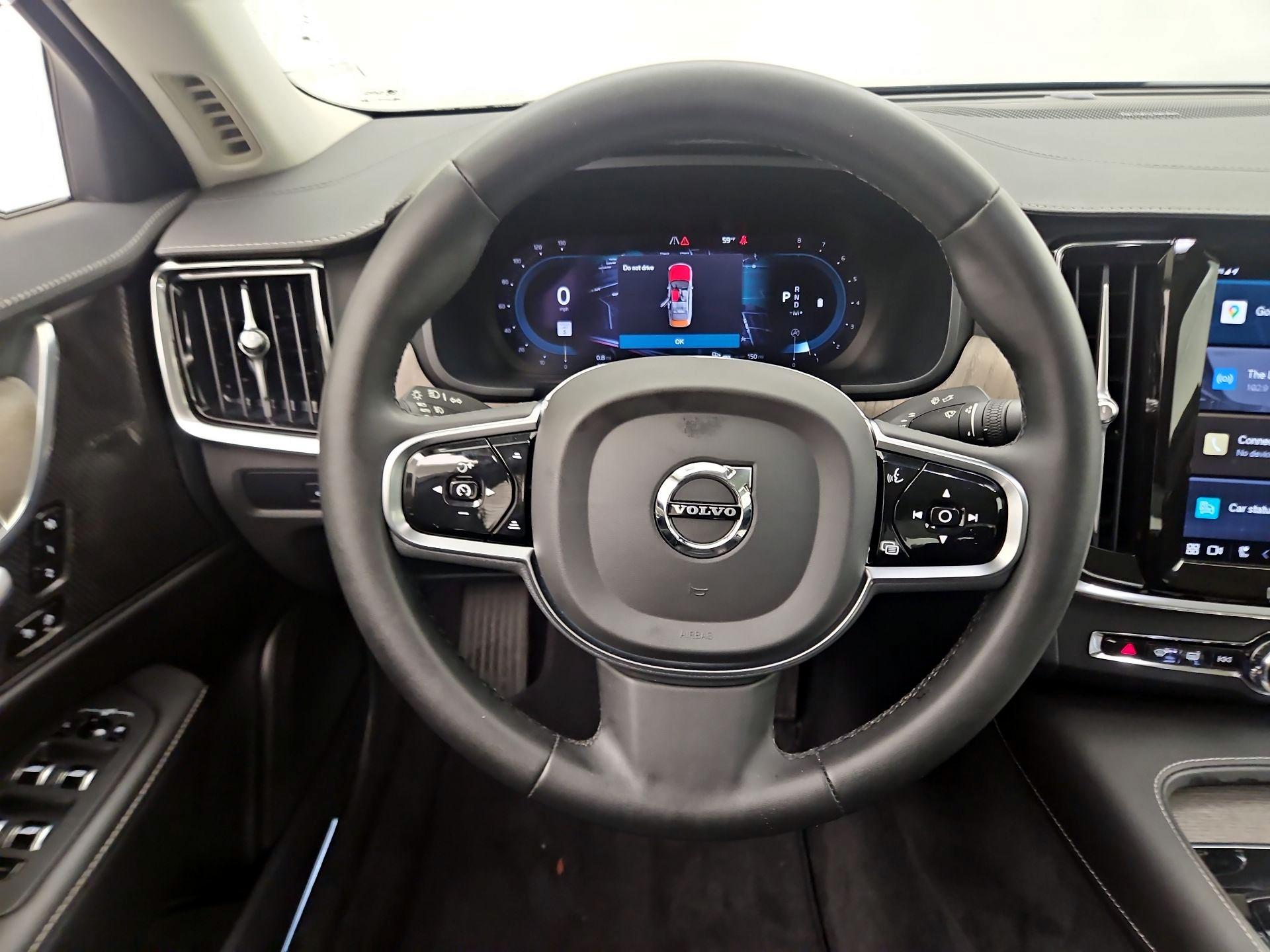 Thumbnail: 2023 Volvo S90 - 10