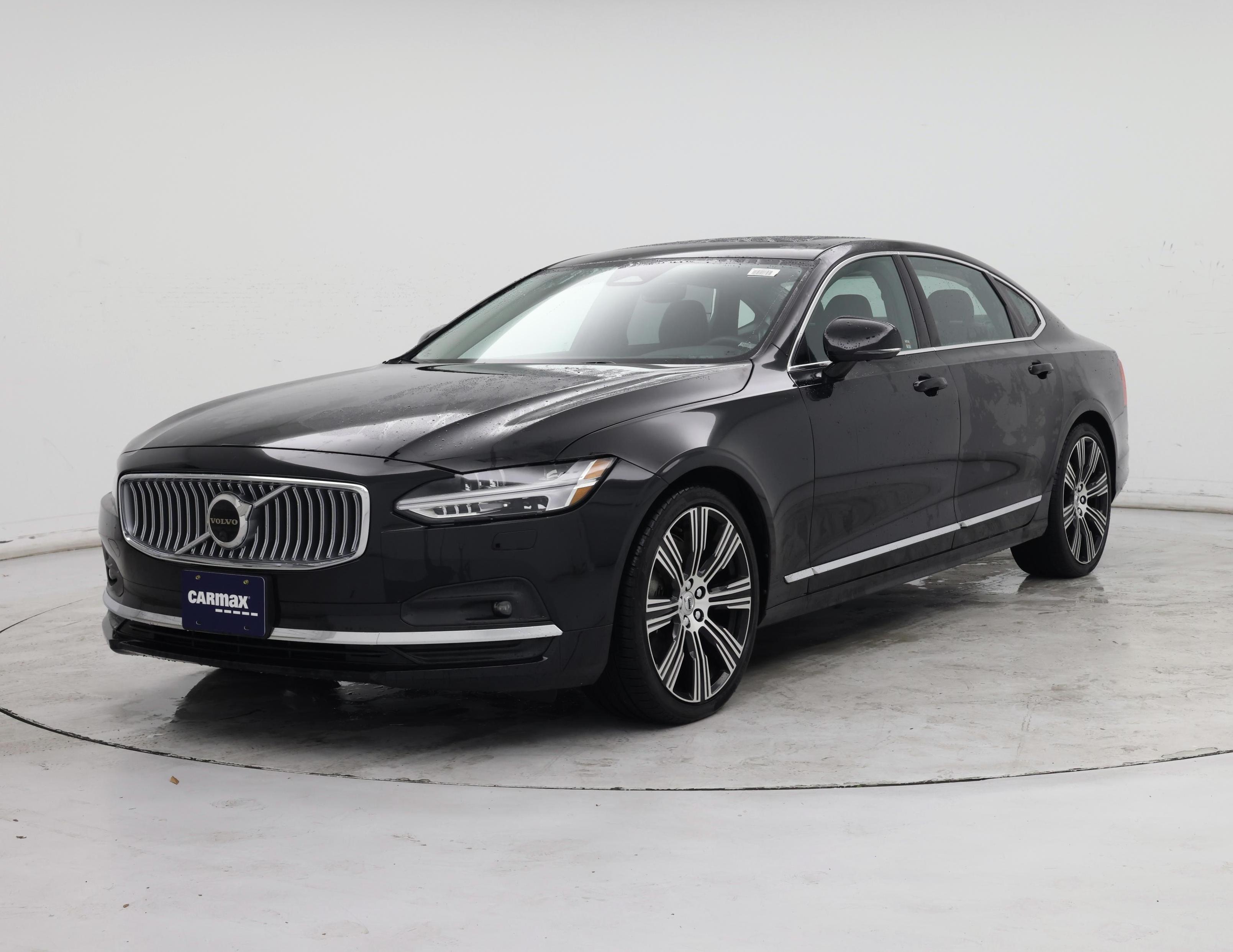 Thumbnail: 2023 Volvo S90 - 4