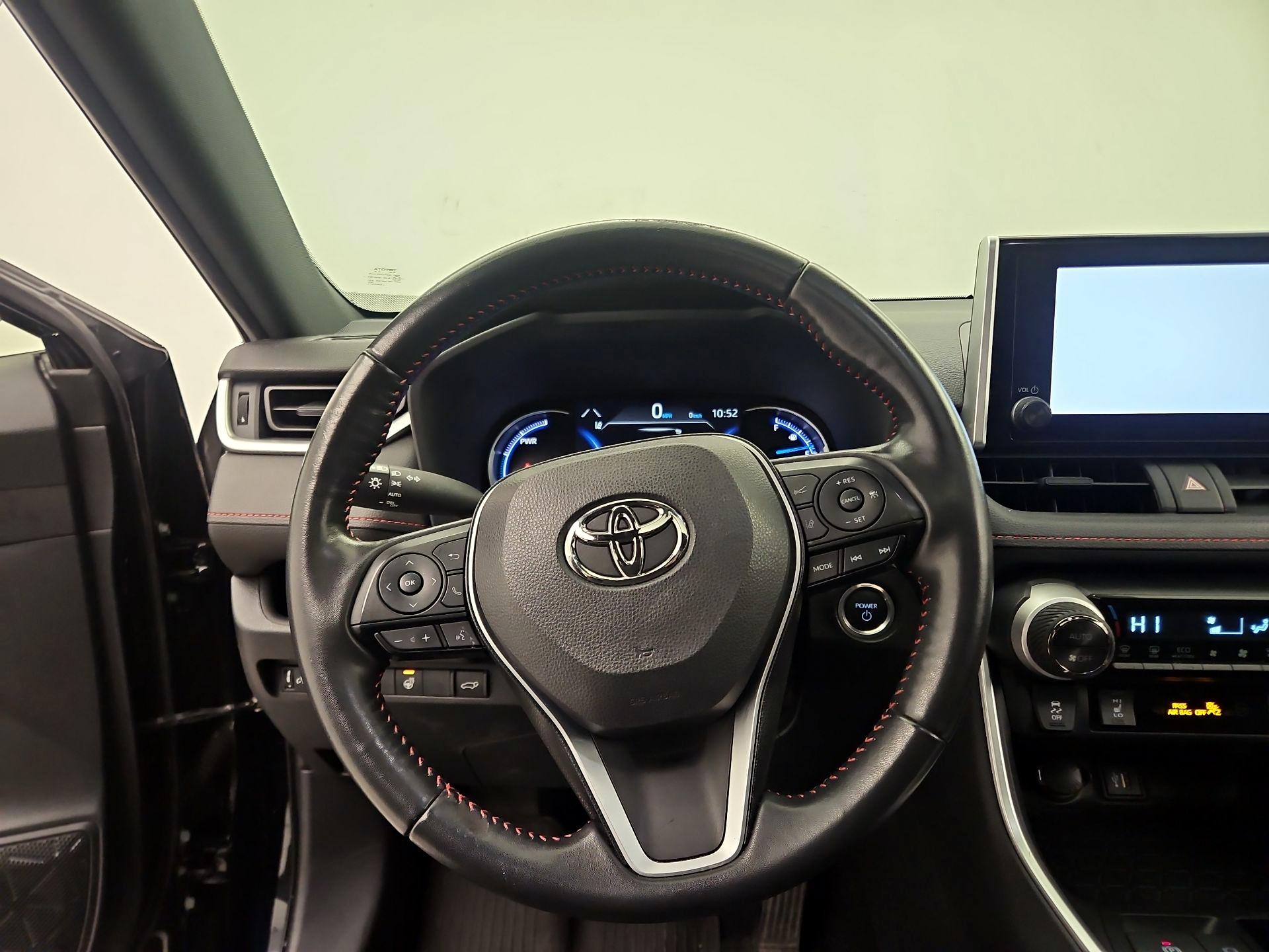 Thumbnail: 2023 Toyota RAV4 - 10