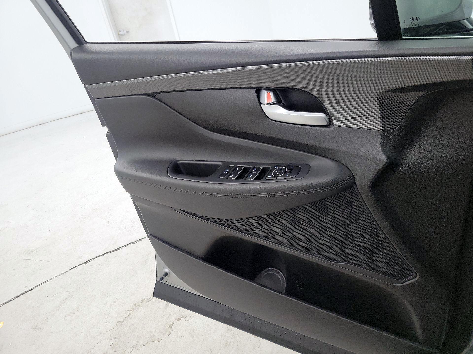 Thumbnail: 2023 Hyundai Santa Fe - 12