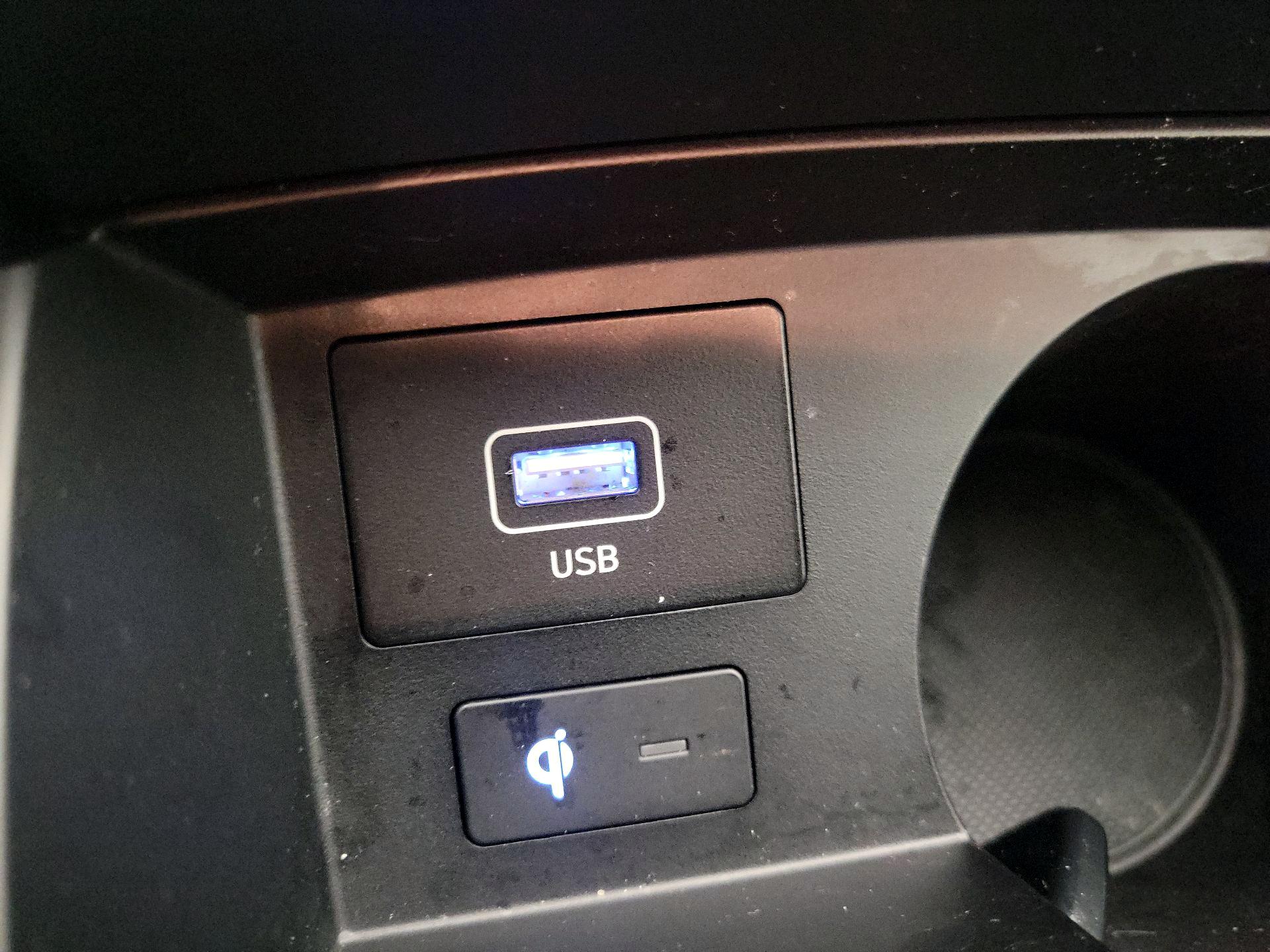 Thumbnail: 2023 Hyundai Santa Fe - 18