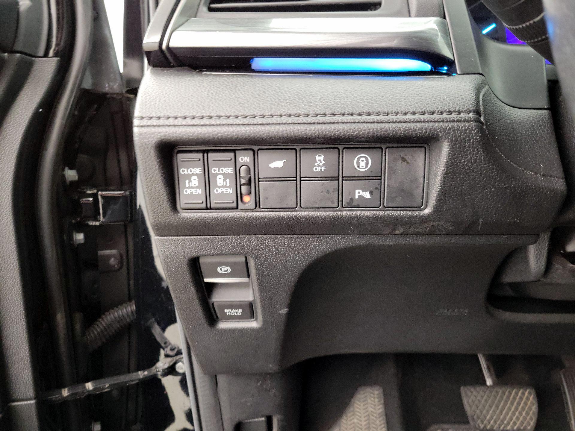 Thumbnail: 2023 Honda Odyssey - 13