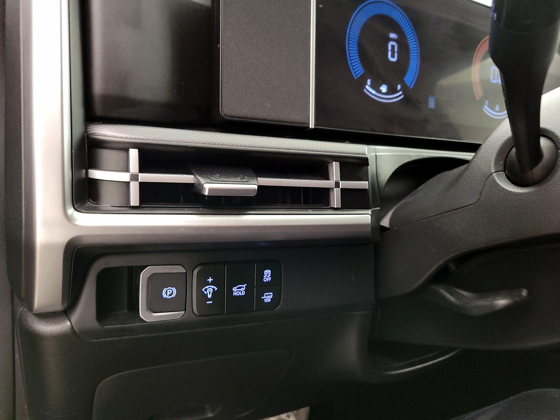 Thumbnail: 2024 Hyundai Santa Fe - 13