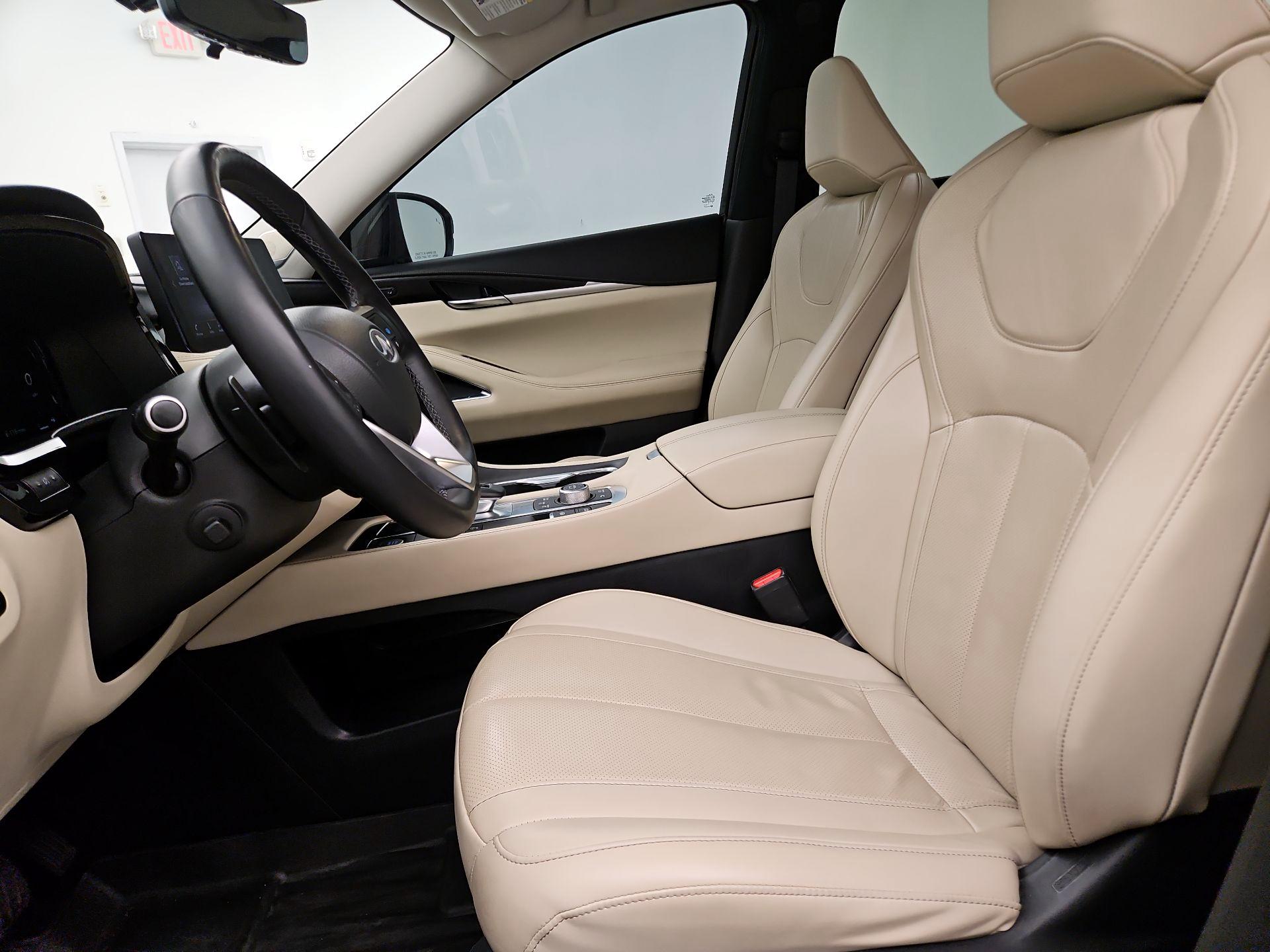 Thumbnail: 2023 INFINITI QX60 - 11